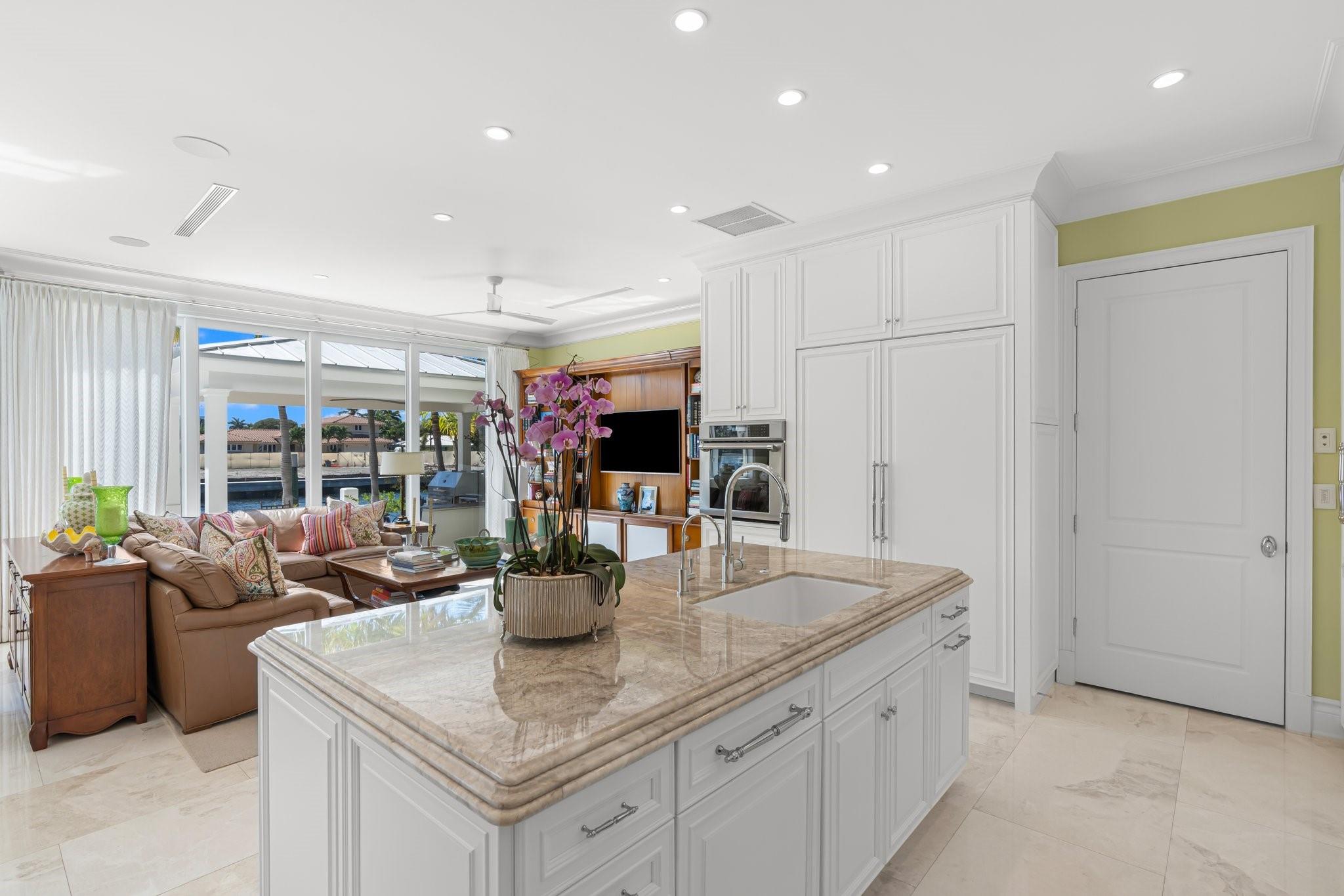 2870 NE 24th Pl Fort Lauderdale, FL 33305