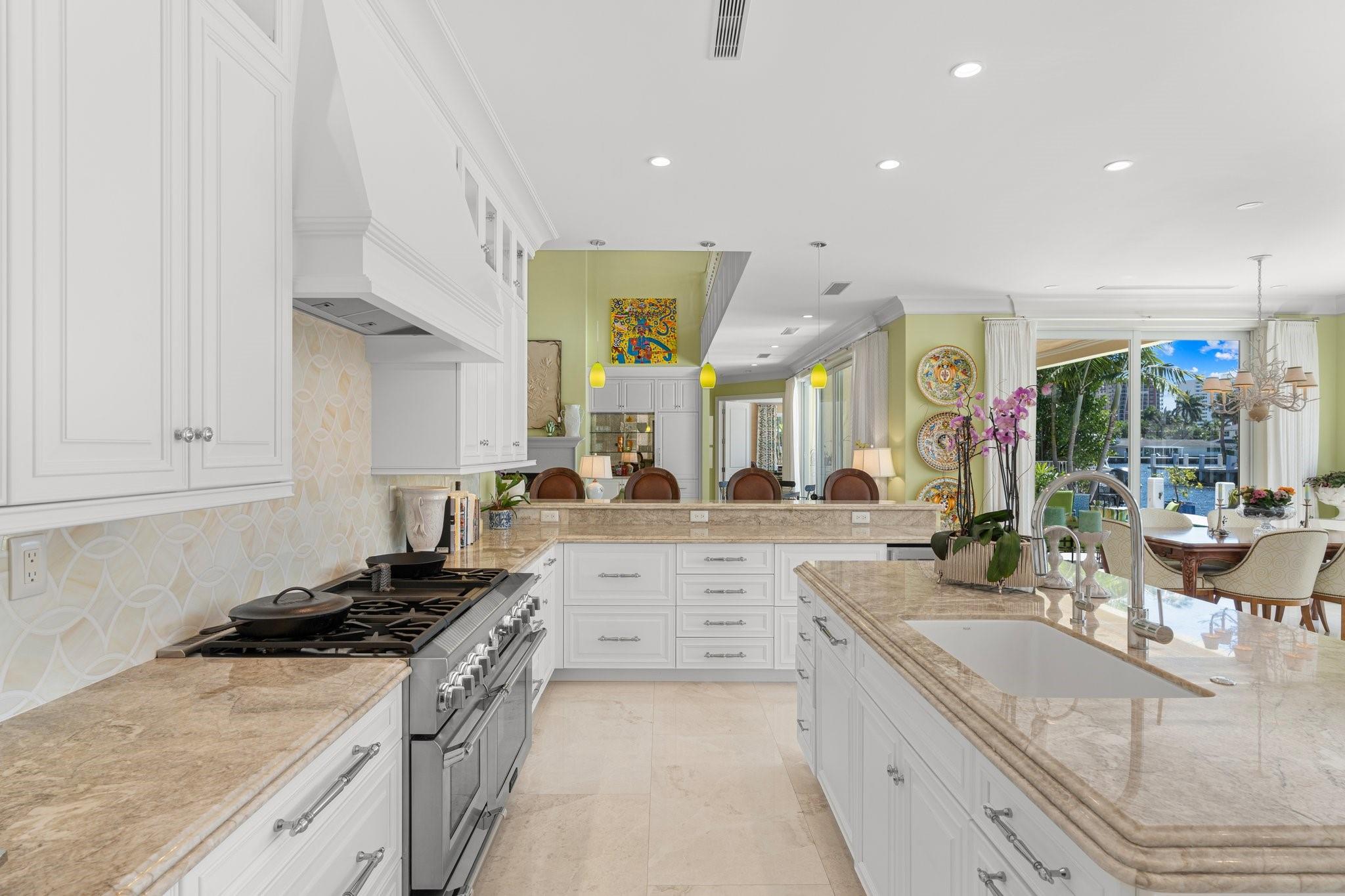 2870 NE 24th Pl Fort Lauderdale, FL 33305