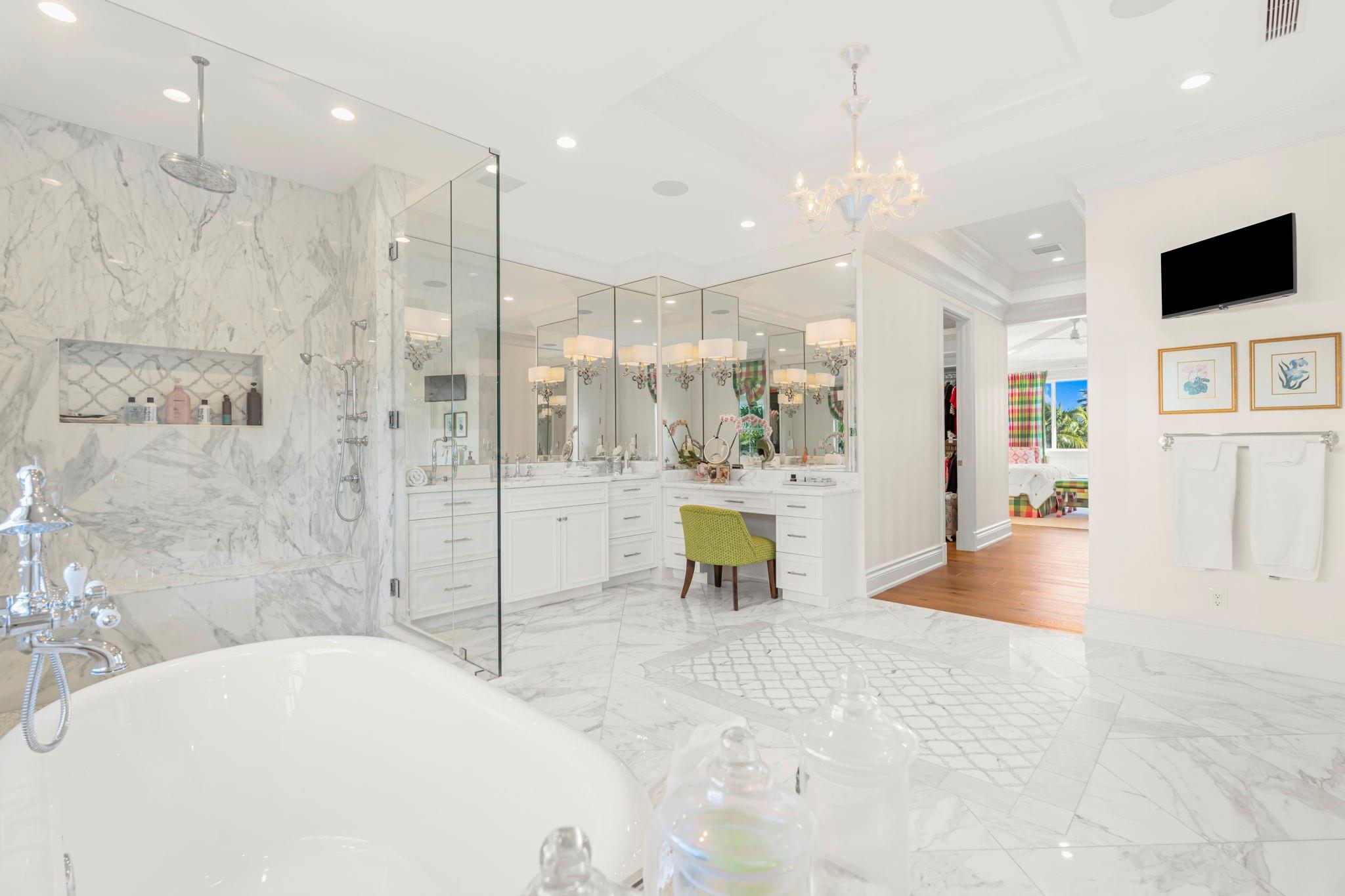 2870 NE 24th Pl Fort Lauderdale, FL 33305