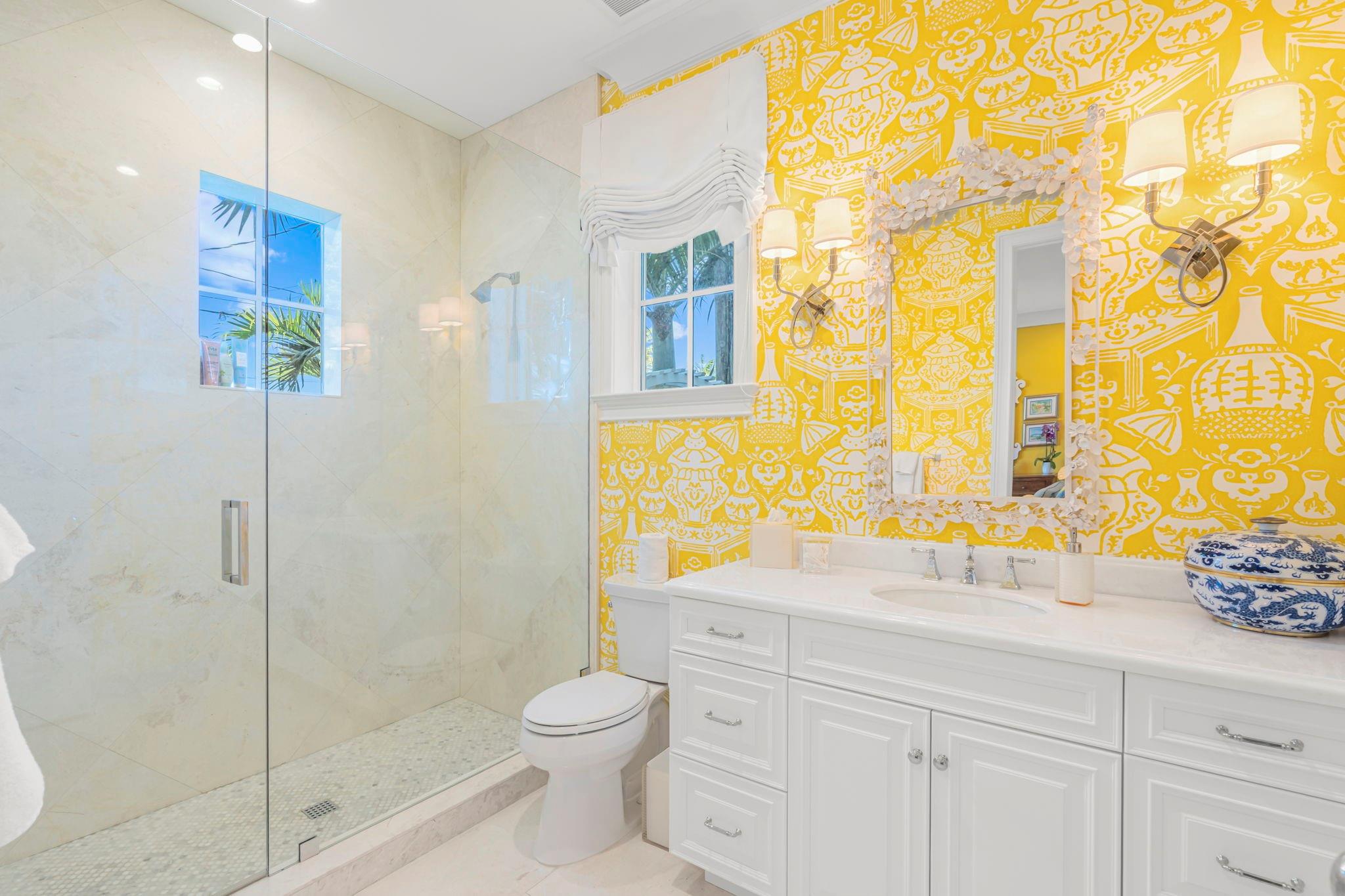 2870 NE 24th Pl Fort Lauderdale, FL 33305