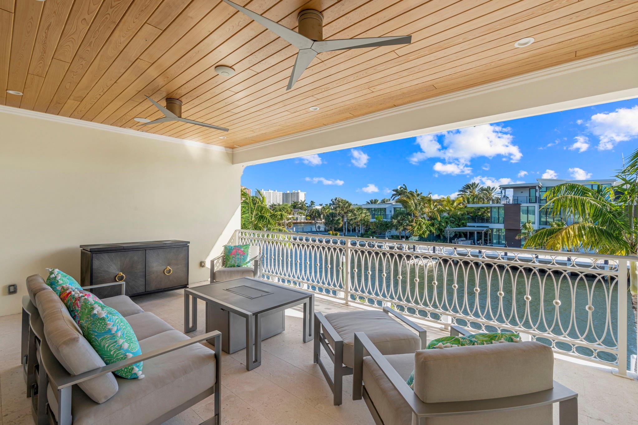 2870 NE 24th Pl Fort Lauderdale, FL 33305