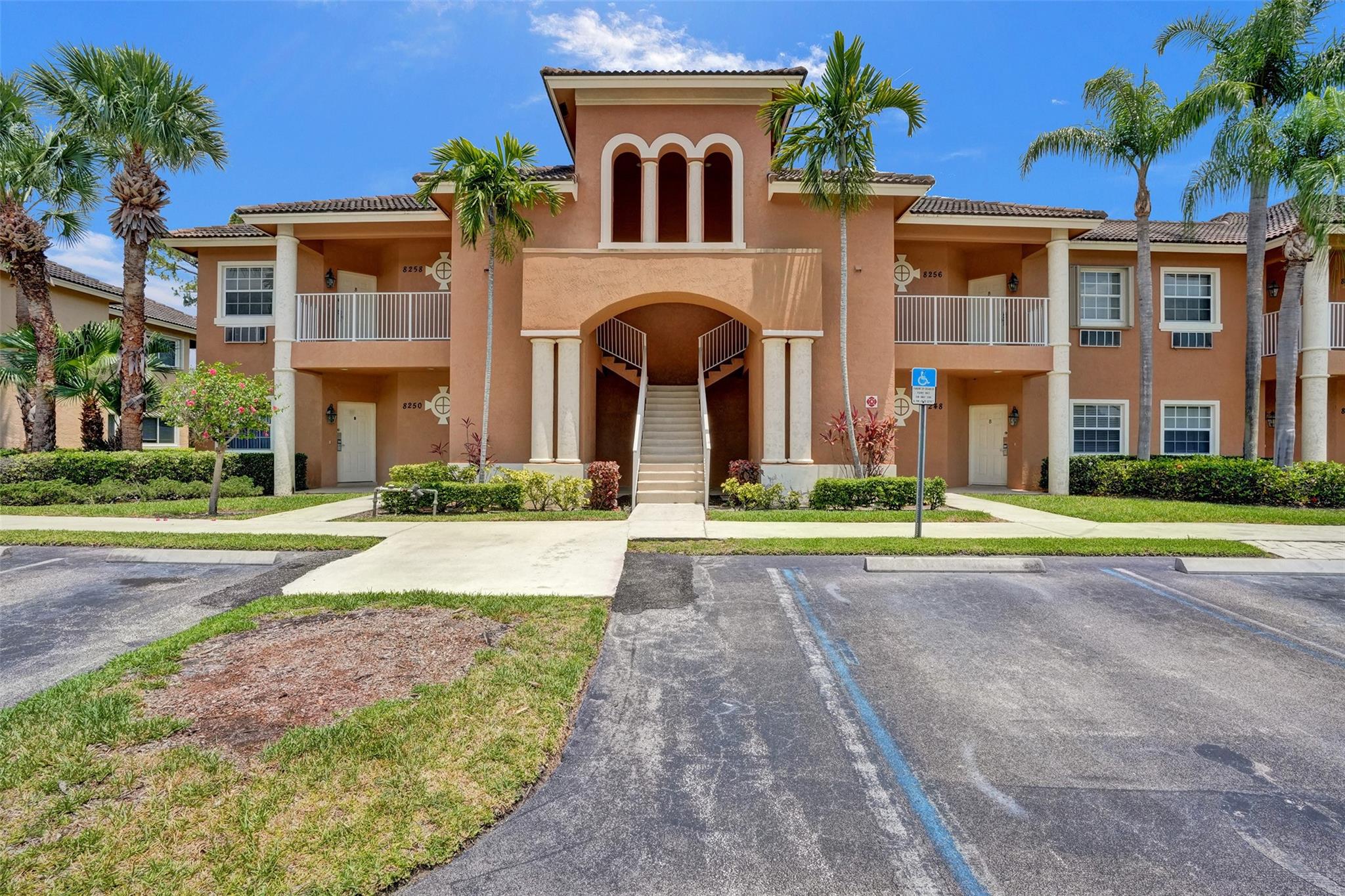 8248 Mulligan Cir #8248