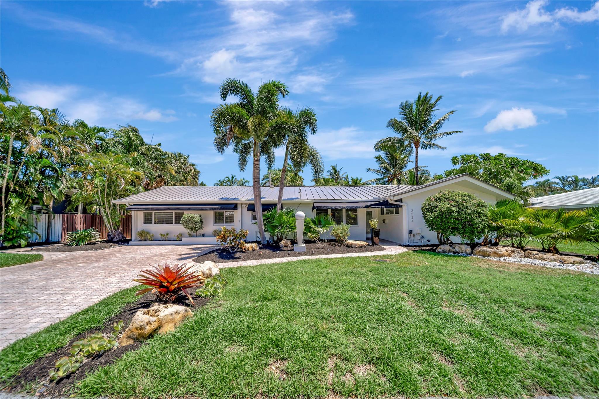 2524 NE 26th Ter