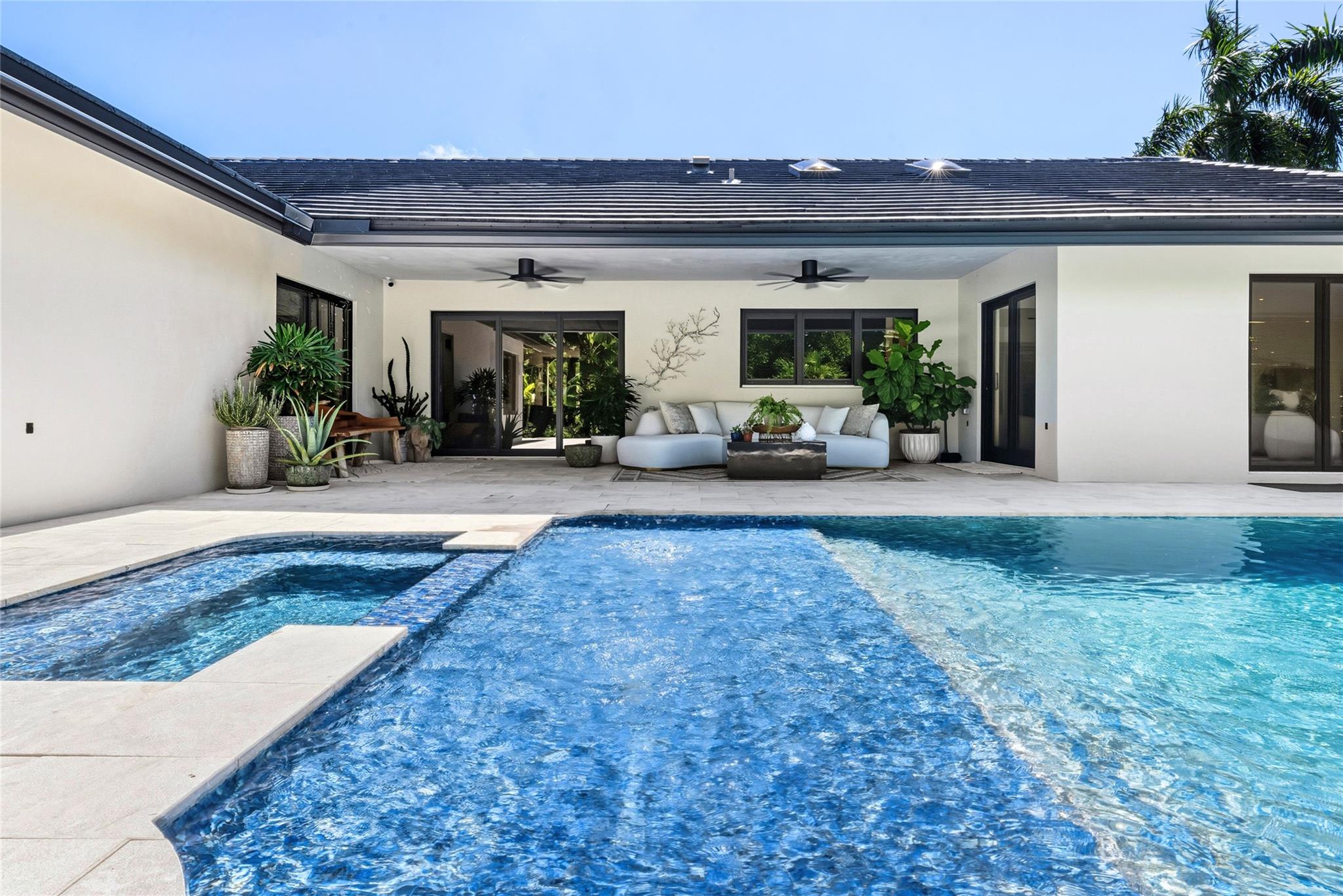 1621 Seabreeze Blvd Fort Lauderdale, FL 33316