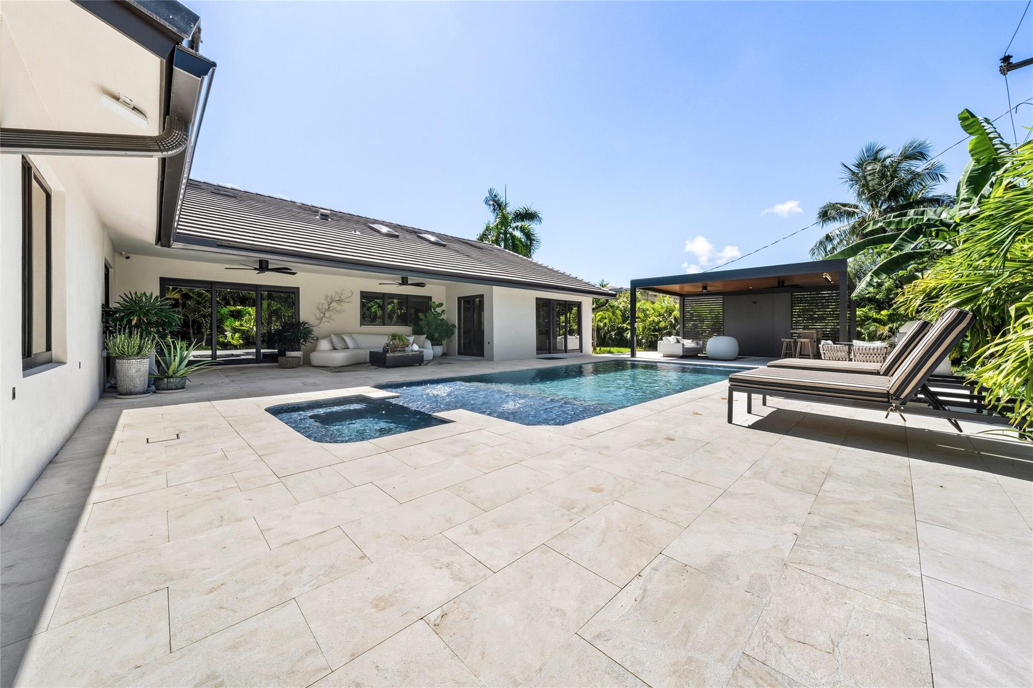 1621 Seabreeze Blvd Fort Lauderdale, FL 33316