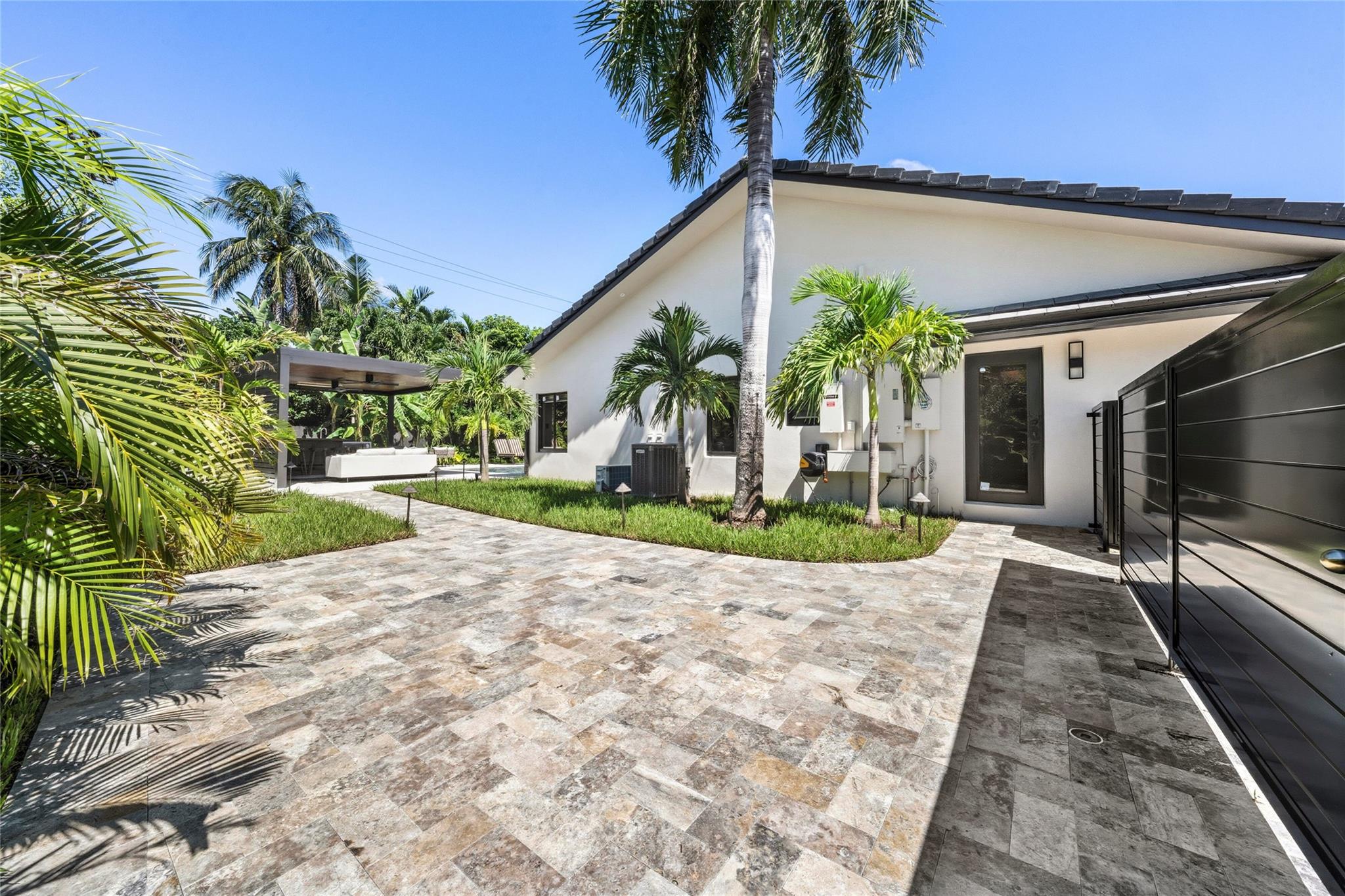 1621 Seabreeze Blvd Fort Lauderdale, FL 33316