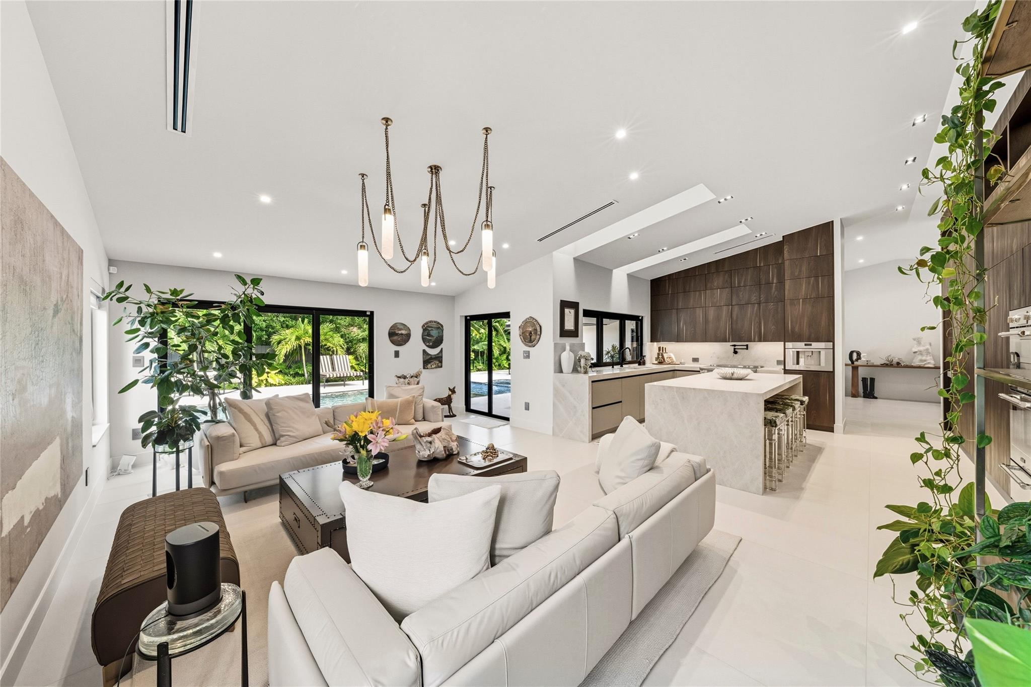 1621 Seabreeze Blvd Fort Lauderdale, FL 33316