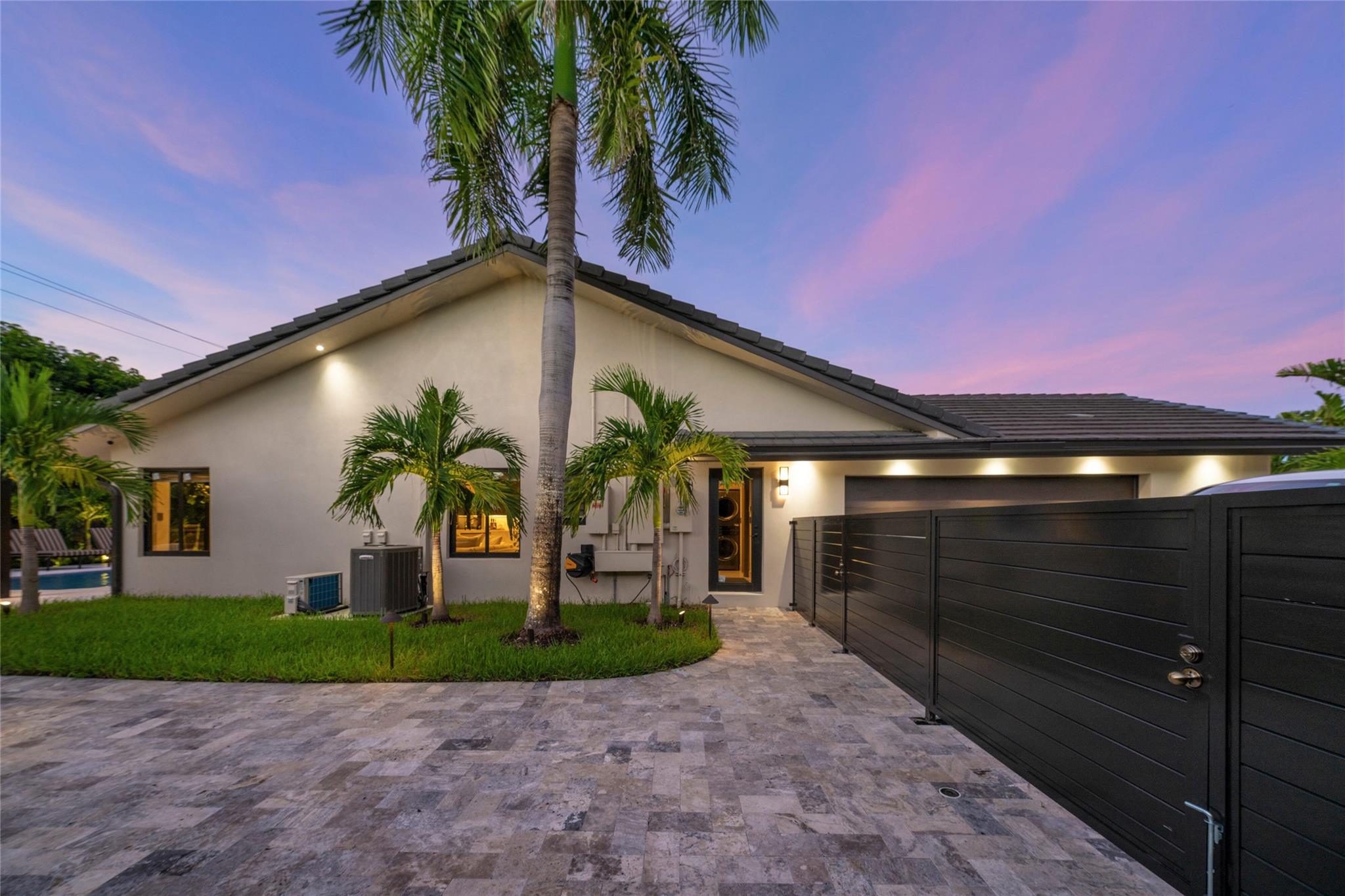 1621 Seabreeze Blvd Fort Lauderdale, FL 33316