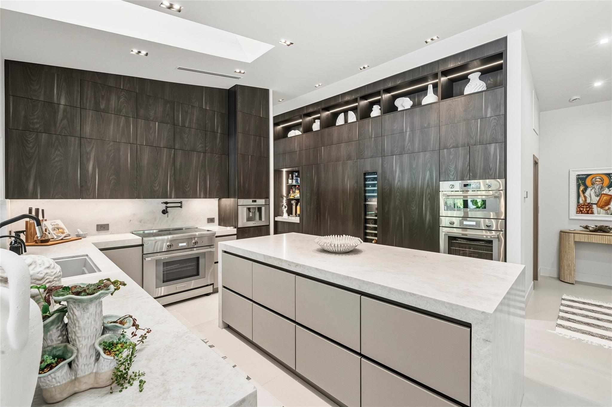 1621 Seabreeze Blvd Fort Lauderdale, FL 33316