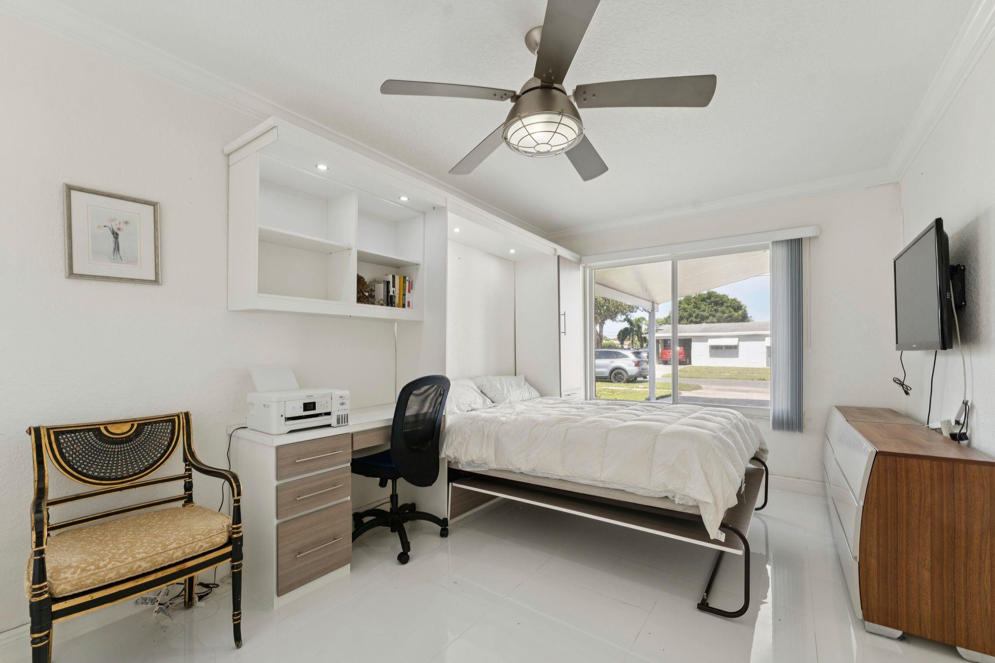 911 NW 7th St Dania Beach, FL 33004