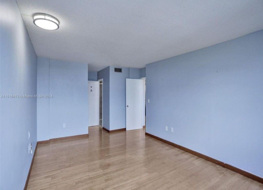 11930 N Bayshore Dr #601 North Miami, FL 33181