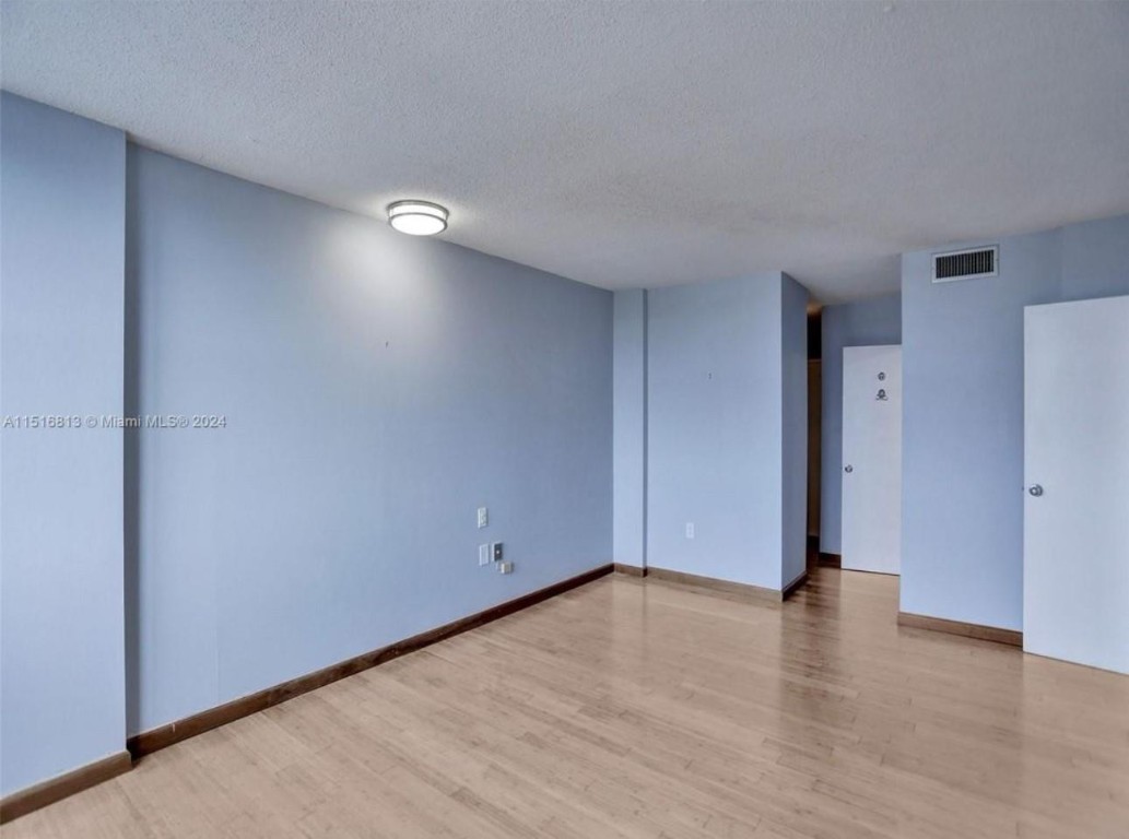 11930 N Bayshore Dr #601 North Miami, FL 33181