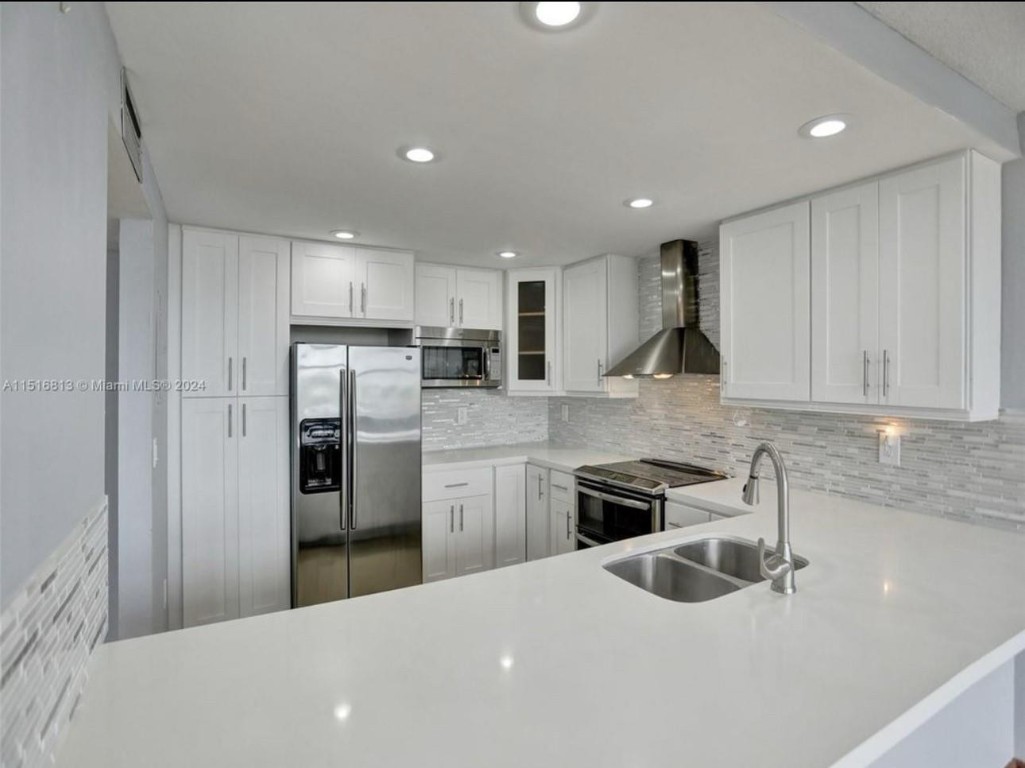 11930 N Bayshore Dr #601 North Miami, FL 33181