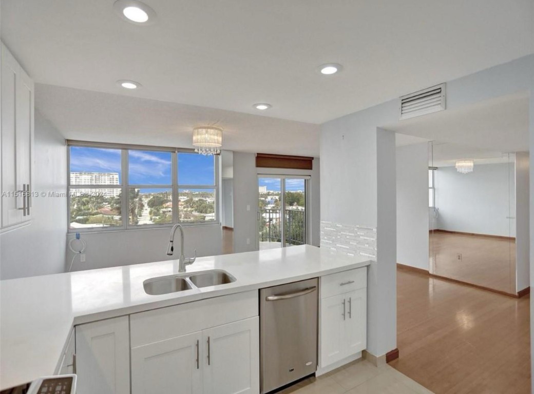 11930 N Bayshore Dr #601 North Miami, FL 33181