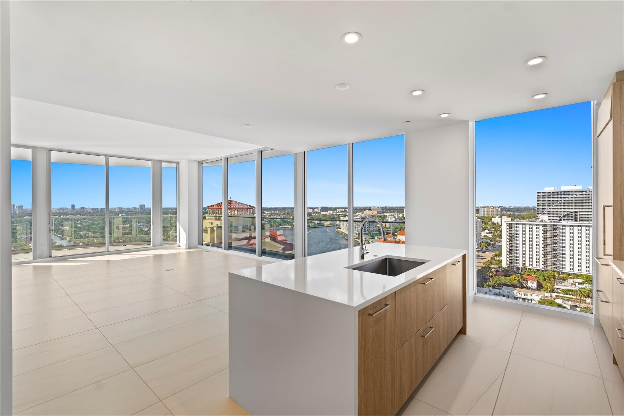 153 N Seabreeze Blvd #1704S Fort Lauderdale, FL 33304