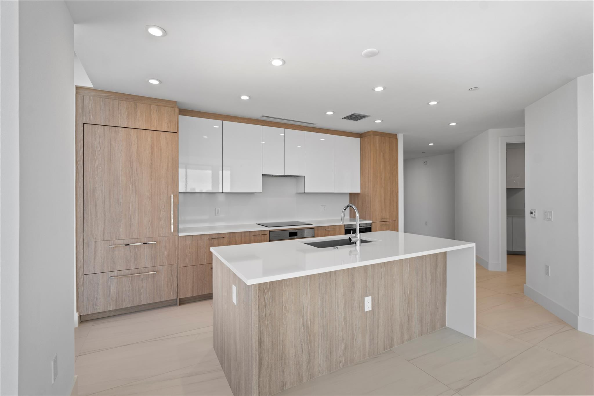 153 N Seabreeze Blvd #1704S Fort Lauderdale, FL 33304