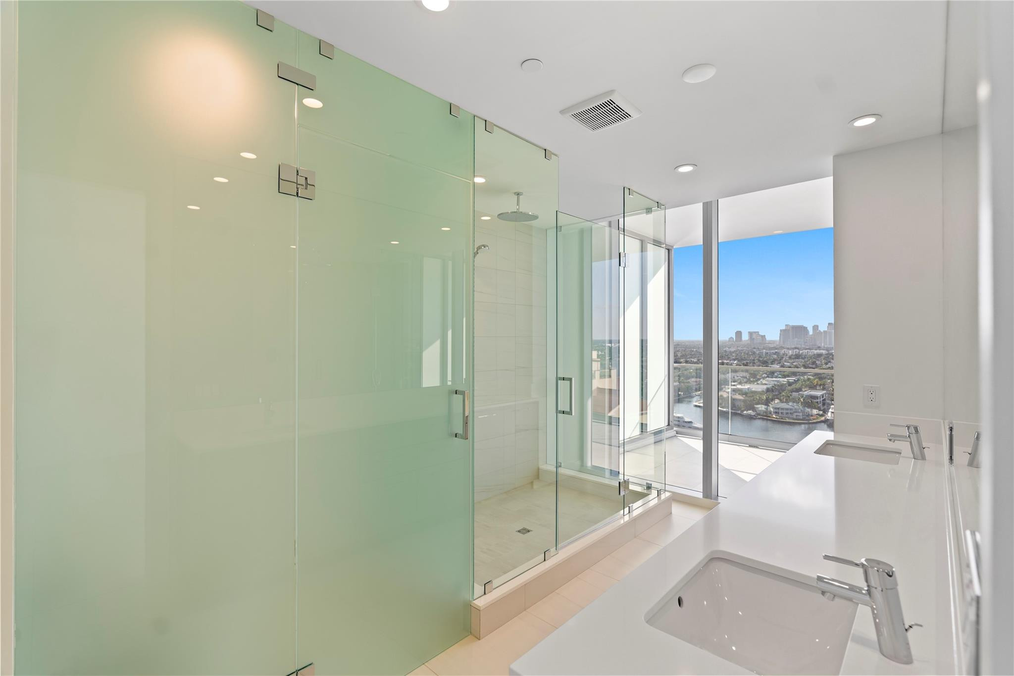 153 N Seabreeze Blvd #1704S Fort Lauderdale, FL 33304