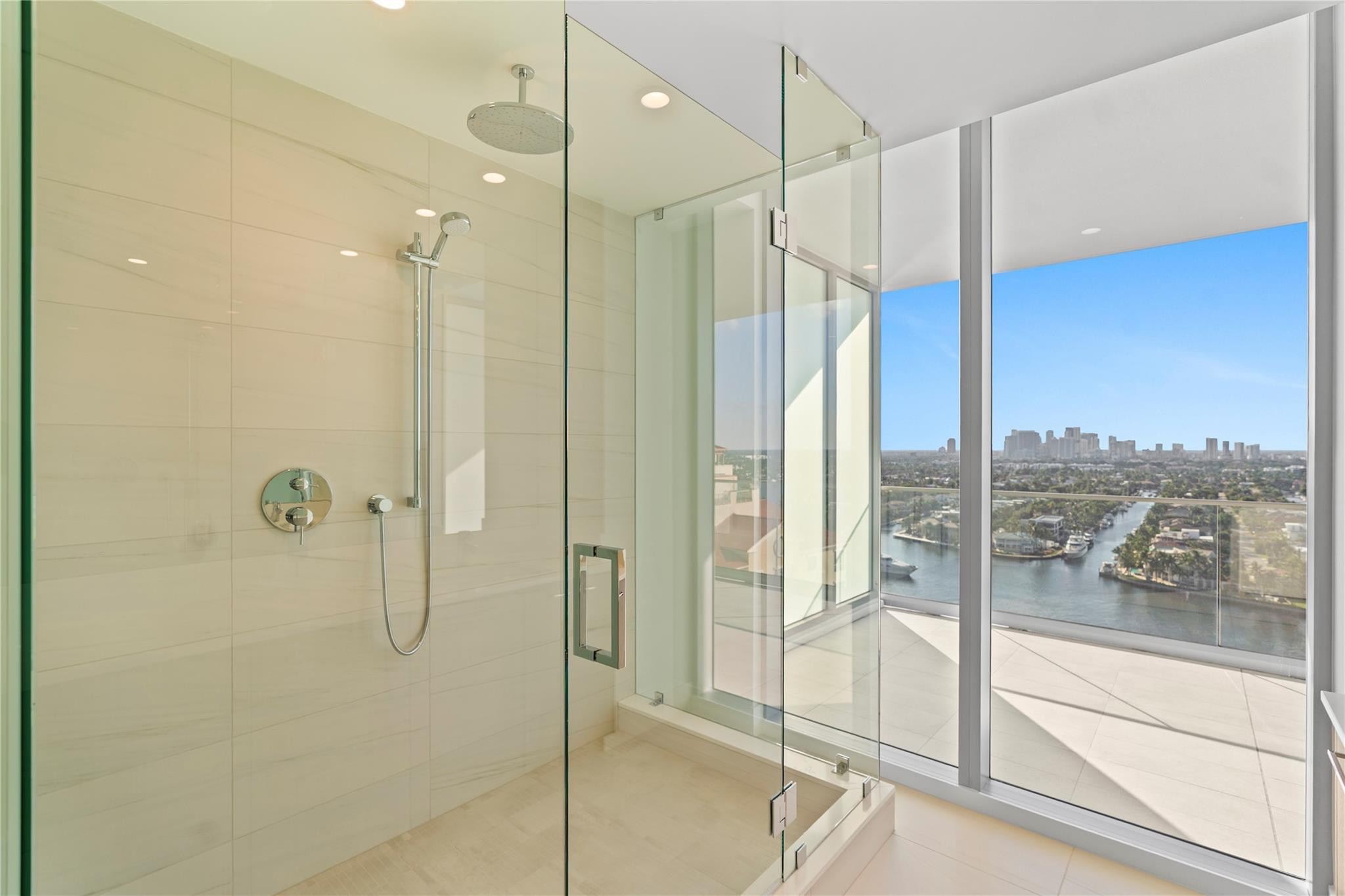 153 N Seabreeze Blvd #1704S Fort Lauderdale, FL 33304