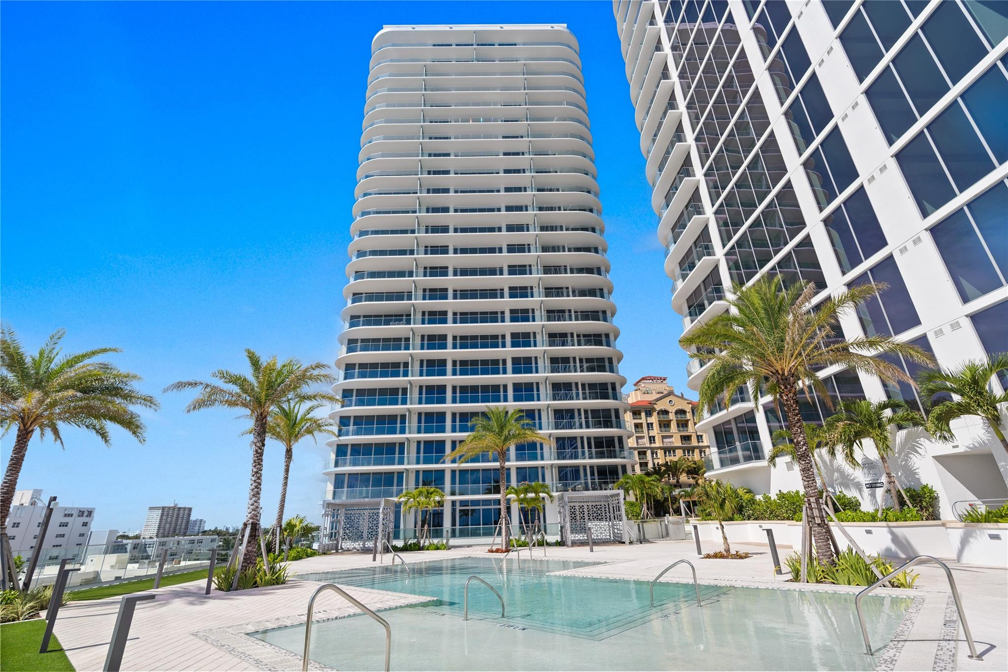 153 N Seabreeze Blvd #1704S Fort Lauderdale, FL 33304