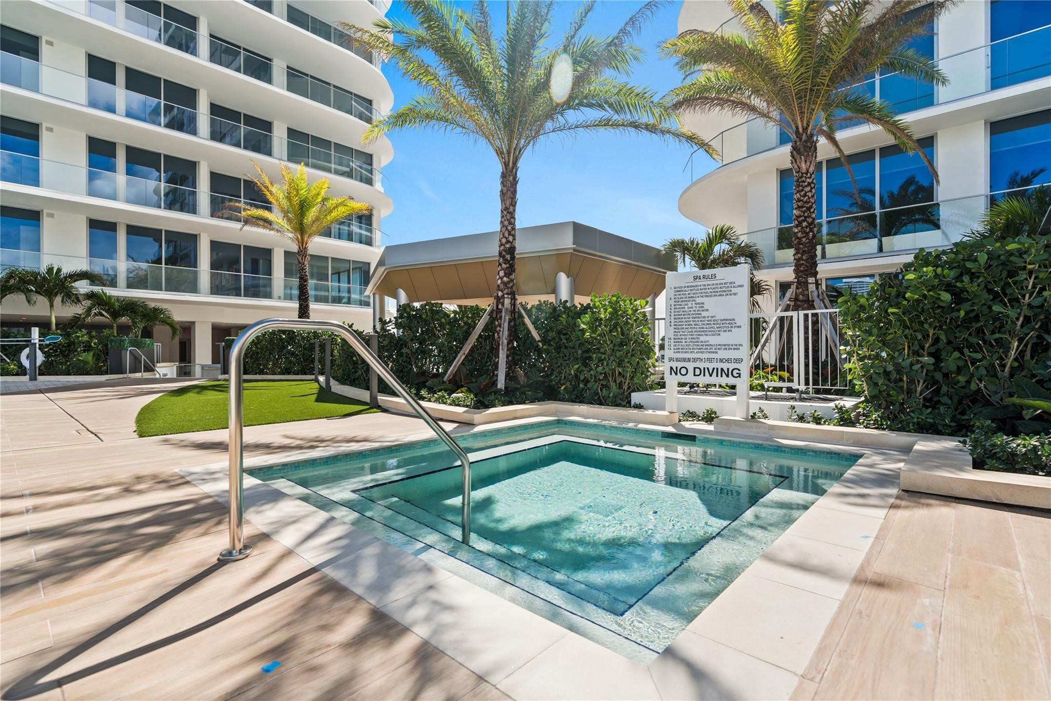 153 N Seabreeze Blvd #1704S Fort Lauderdale, FL 33304