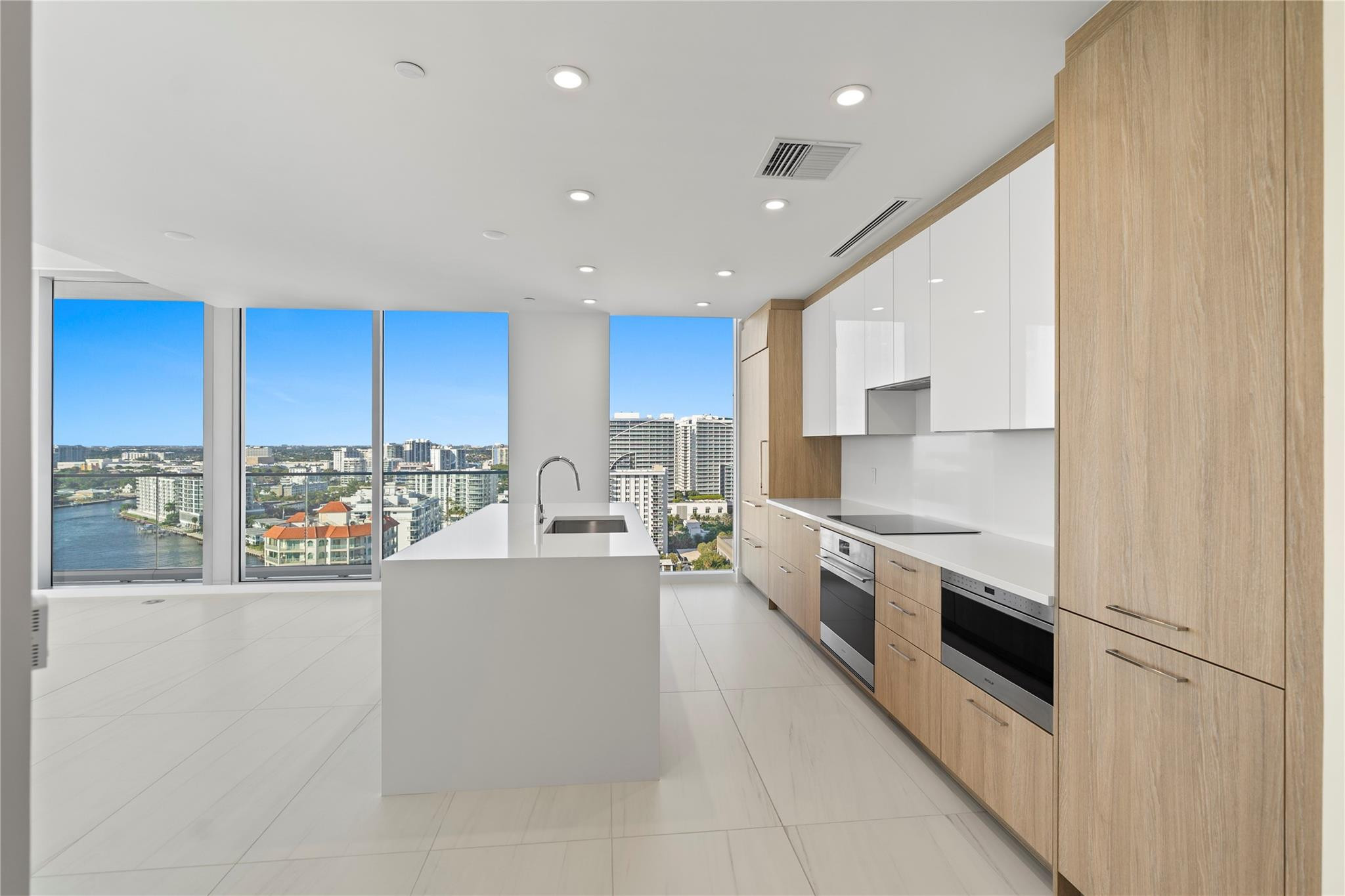 153 N Seabreeze Blvd #1704S Fort Lauderdale, FL 33304