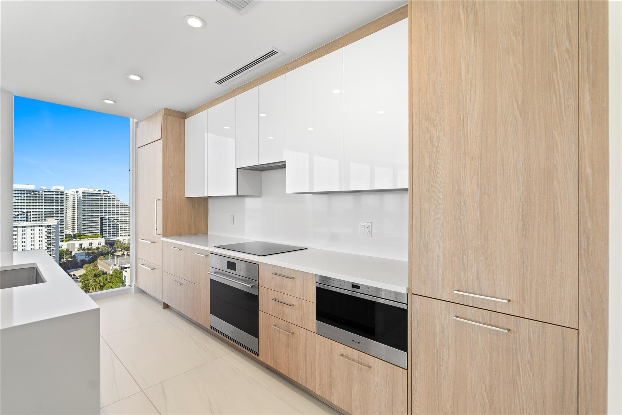 153 N Seabreeze Blvd #1704S Fort Lauderdale, FL 33304