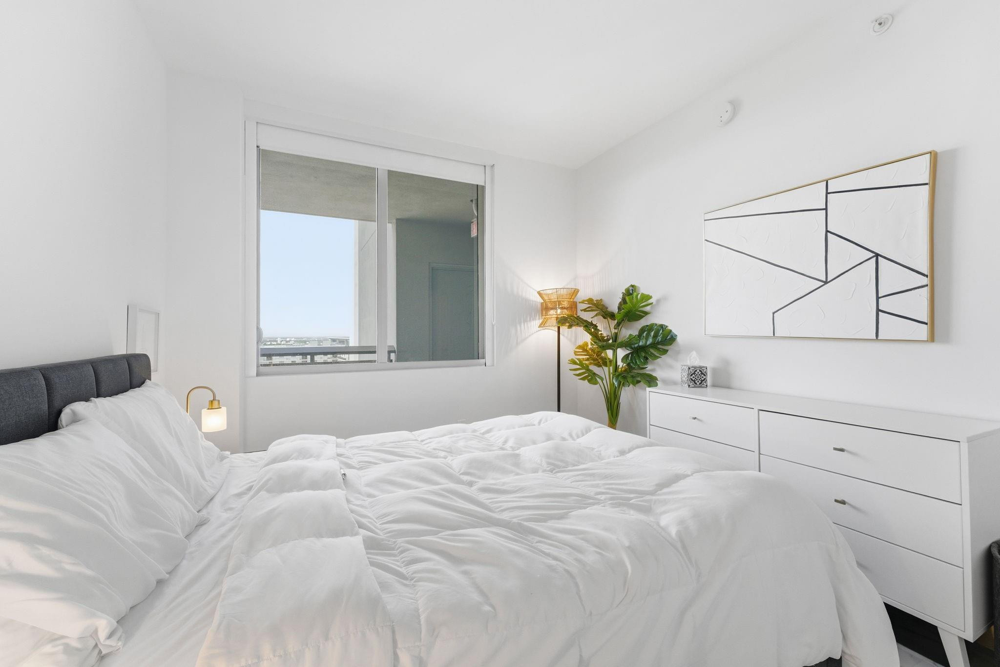 16385 Biscayne Blvd #2516 North Miami Beach, FL 33160