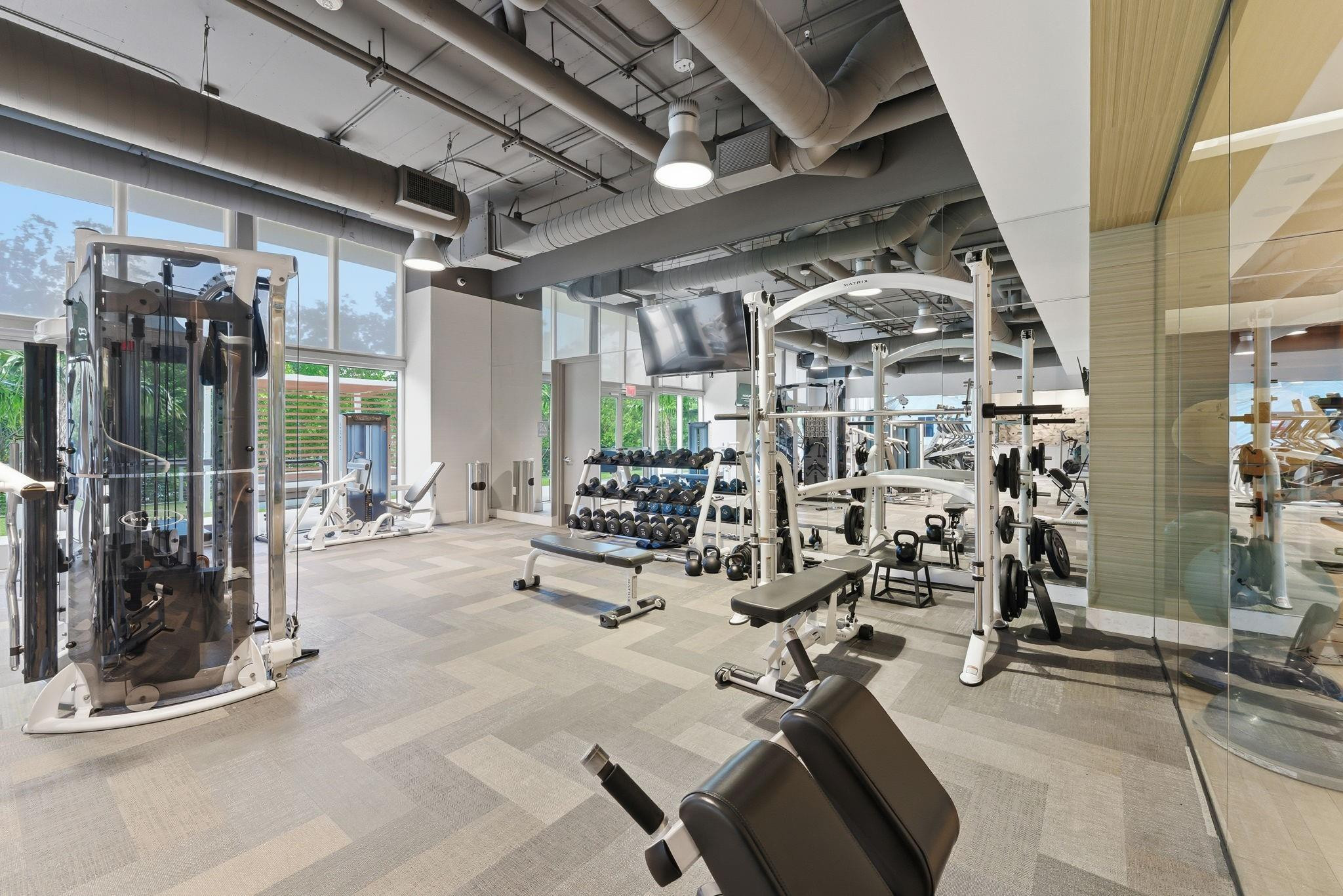 16385 Biscayne Blvd #2516 North Miami Beach, FL 33160