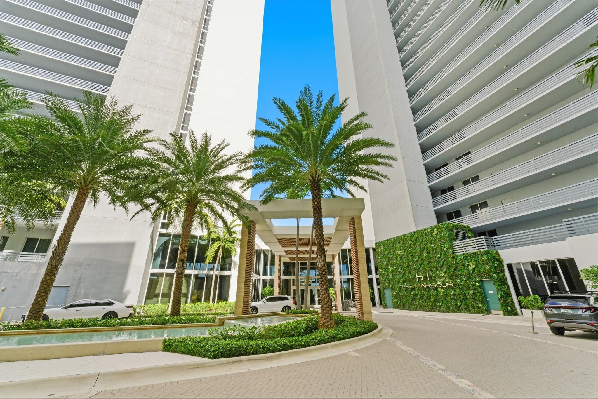 16385 Biscayne Blvd #2516 North Miami Beach, FL 33160