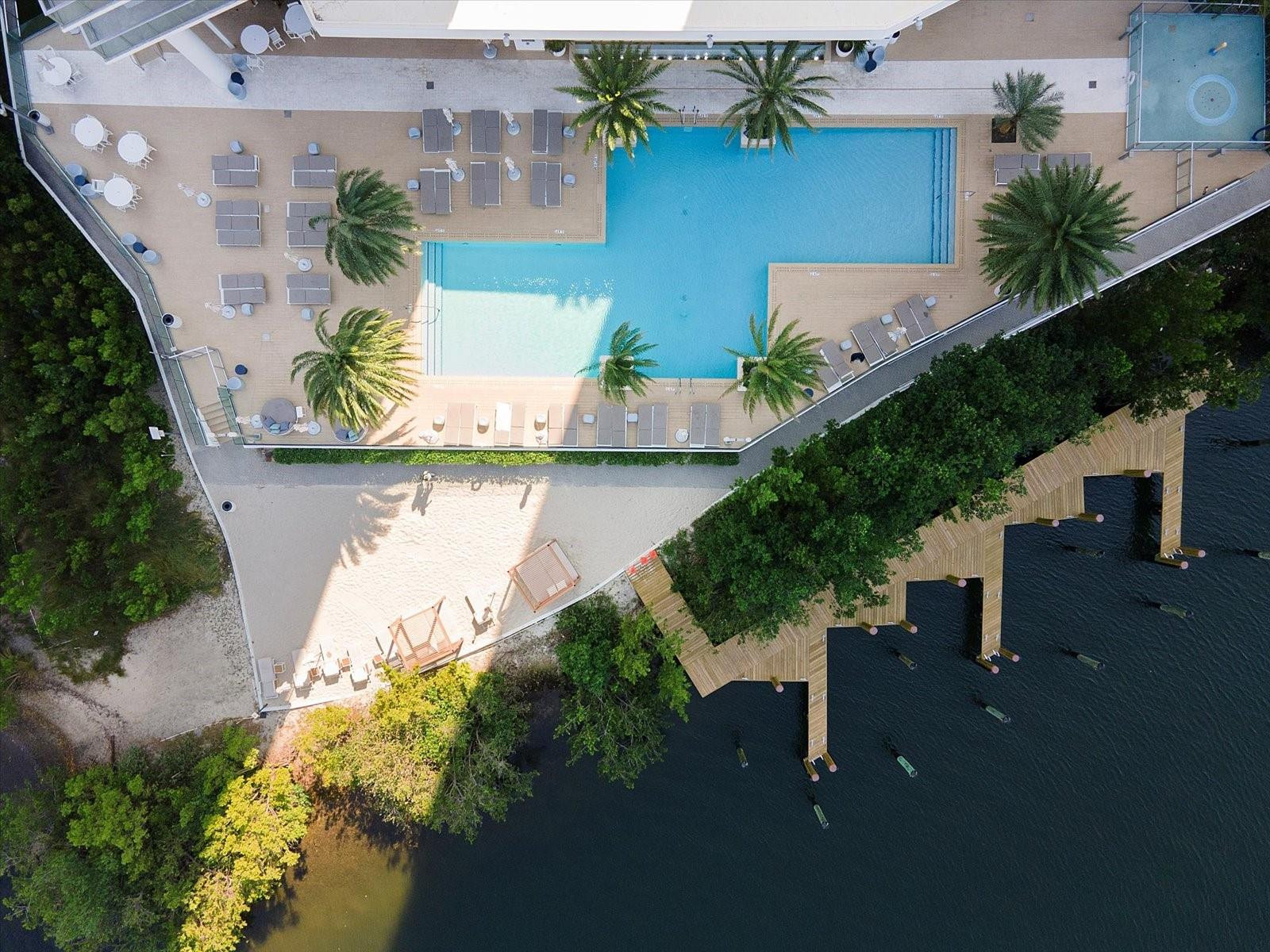 16385 Biscayne Blvd #2516 North Miami Beach, FL 33160