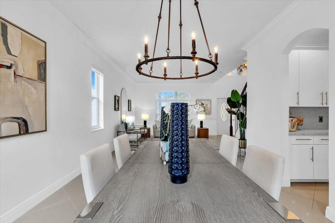 13702 NW 10th Ct Pembroke Pines, FL 33028