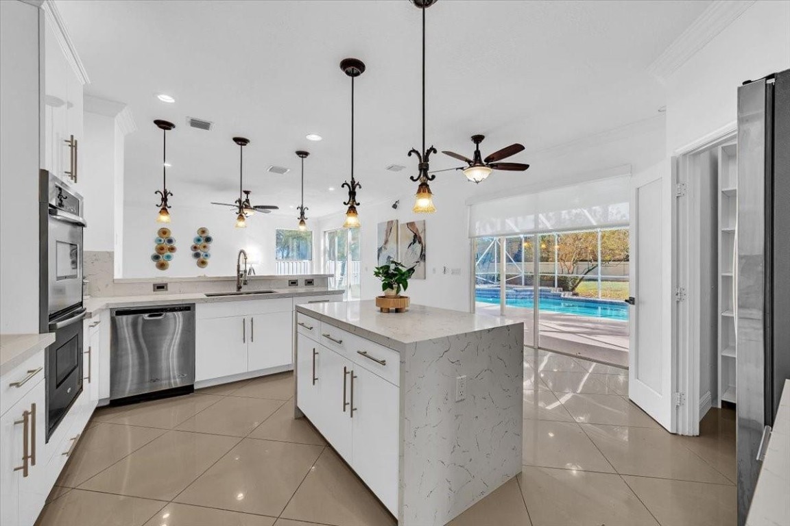 13702 NW 10th Ct Pembroke Pines, FL 33028