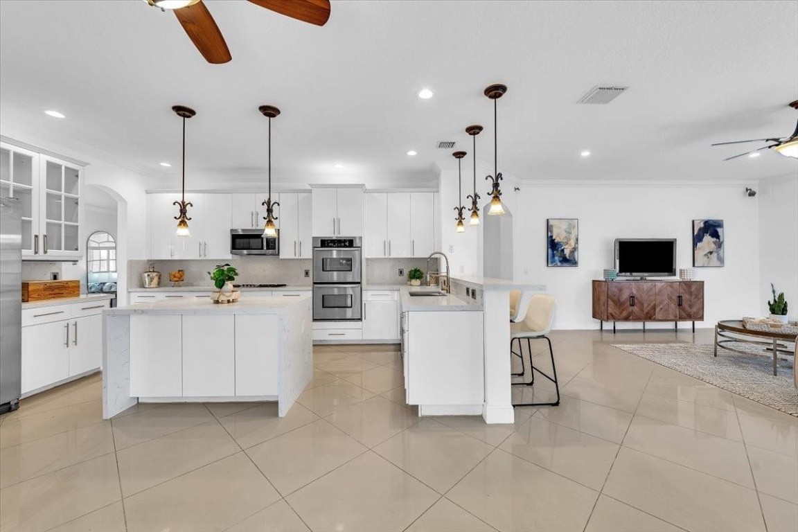 13702 NW 10th Ct Pembroke Pines, FL 33028