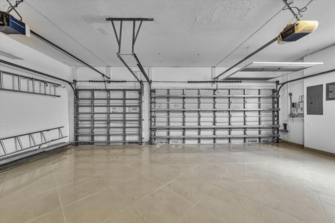 13702 NW 10th Ct Pembroke Pines, FL 33028