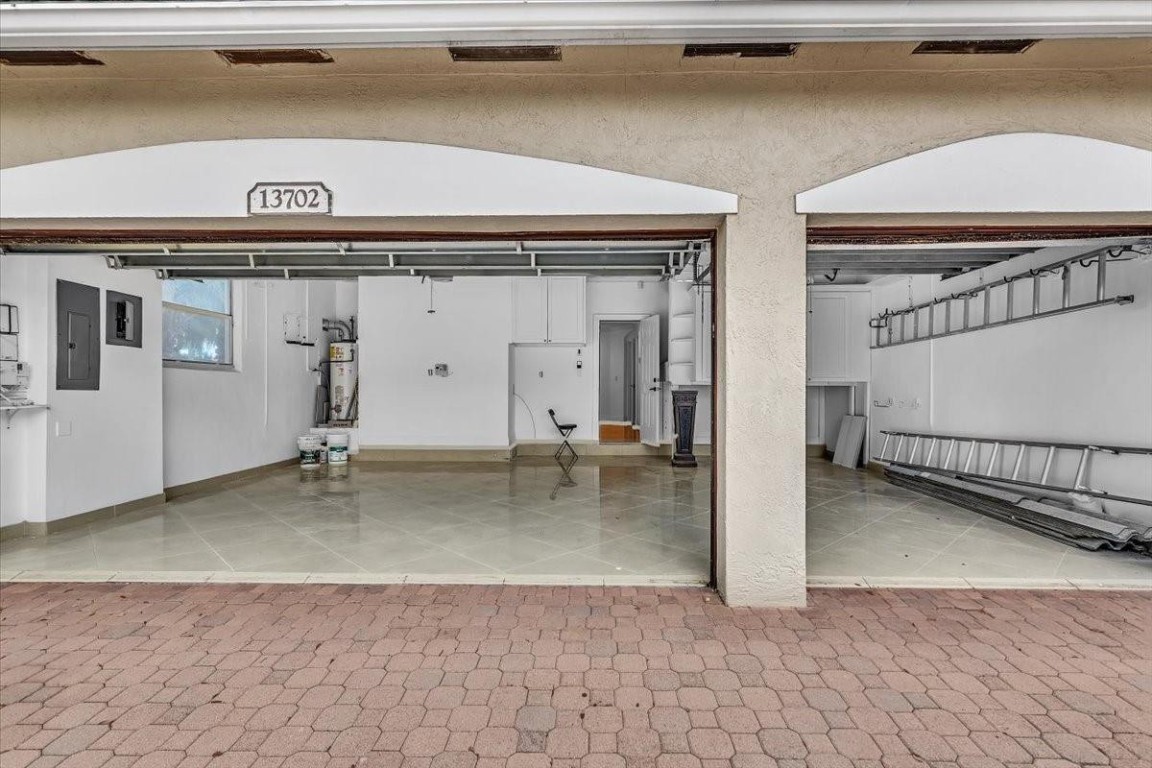 13702 NW 10th Ct Pembroke Pines, FL 33028