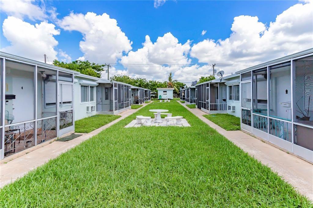 2211 Lincoln St #11 Hollywood, FL 33020