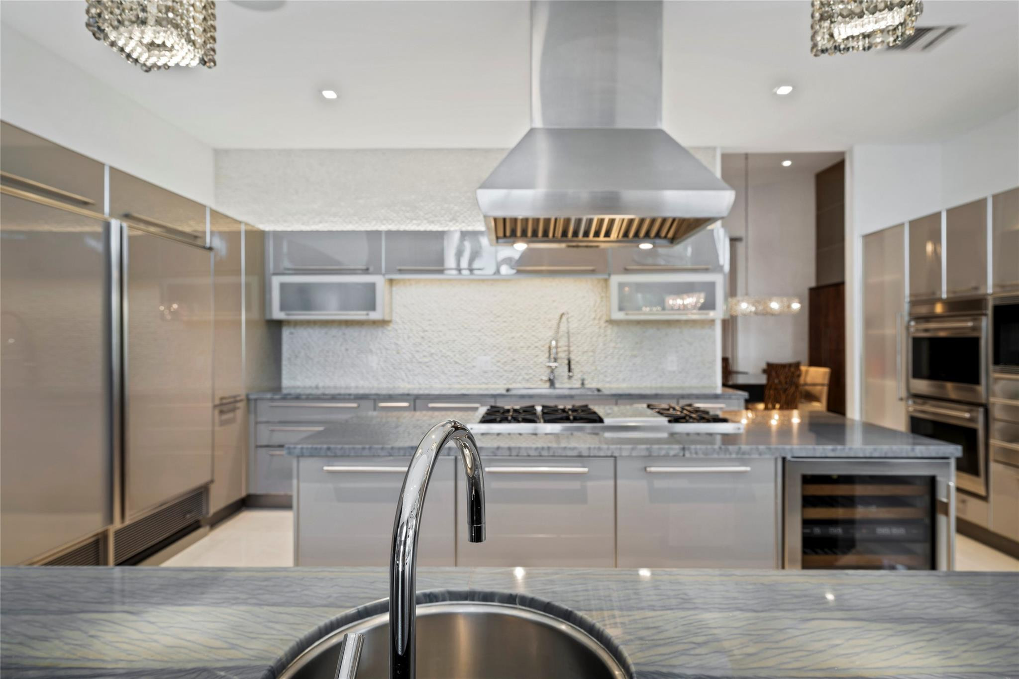 1203 NW 121st Plantation, FL 33323