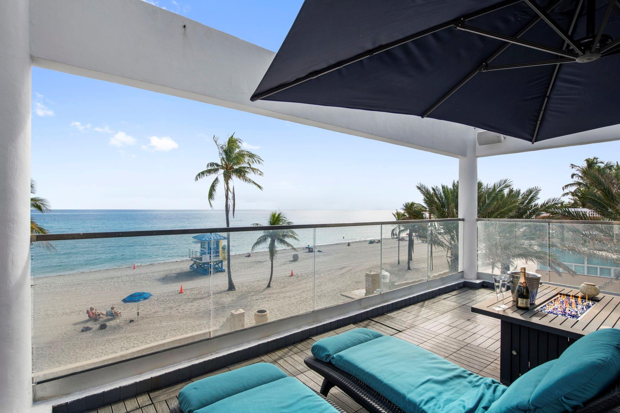 2203 N Surf Hollywood, FL 33019