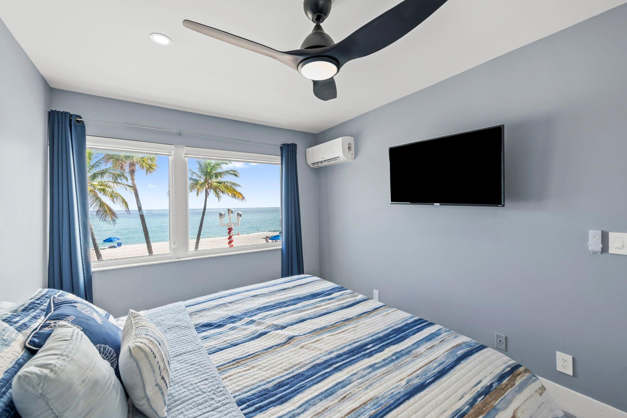 2203 N Surf Hollywood, FL 33019