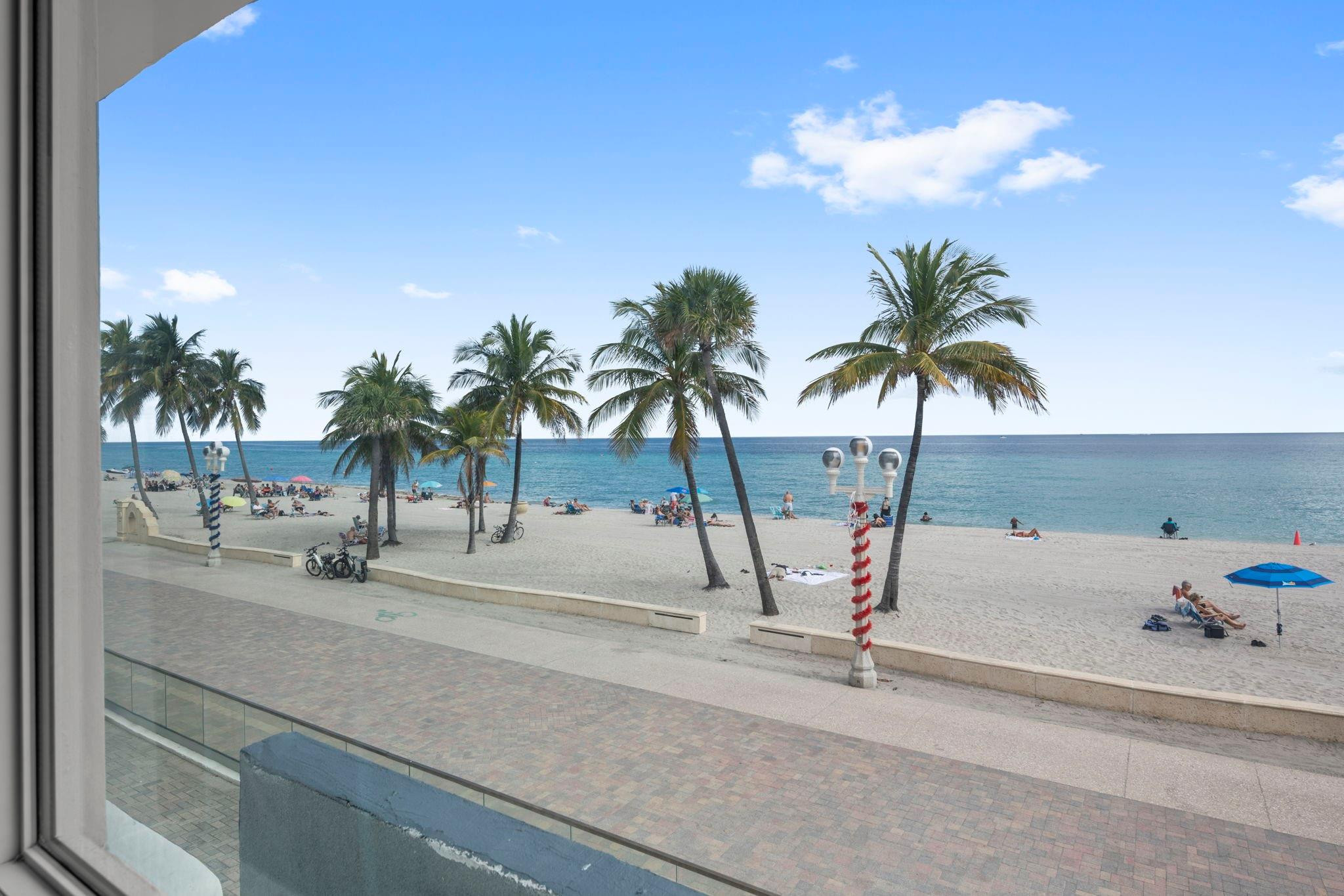 2203 N Surf Hollywood, FL 33019