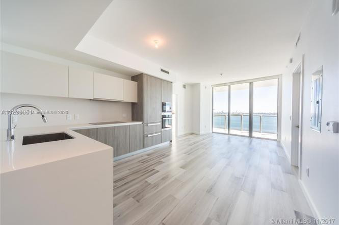 image Biscayne Beach2