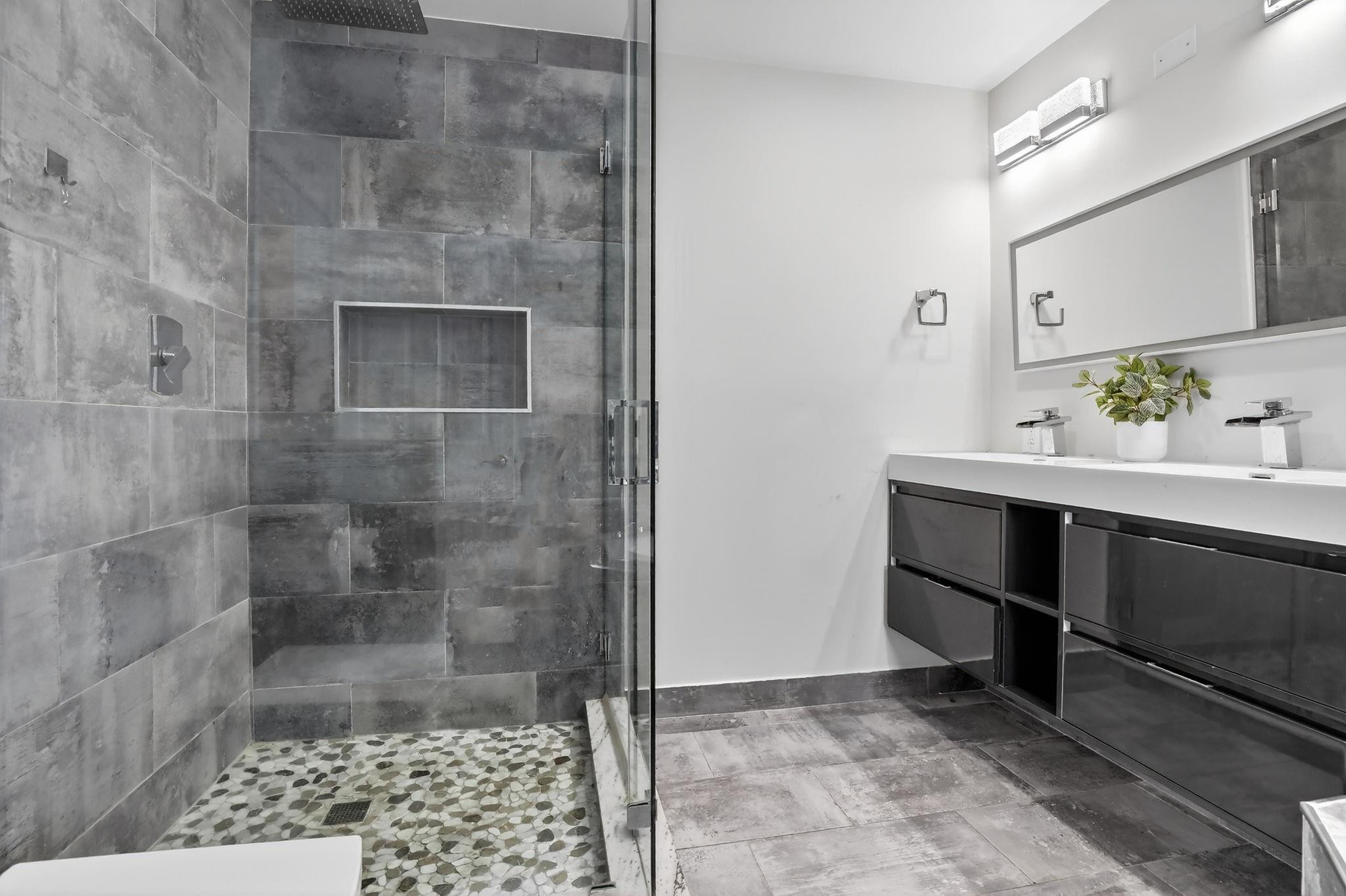 2808 NE 22nd Fort Lauderdale, FL 33305