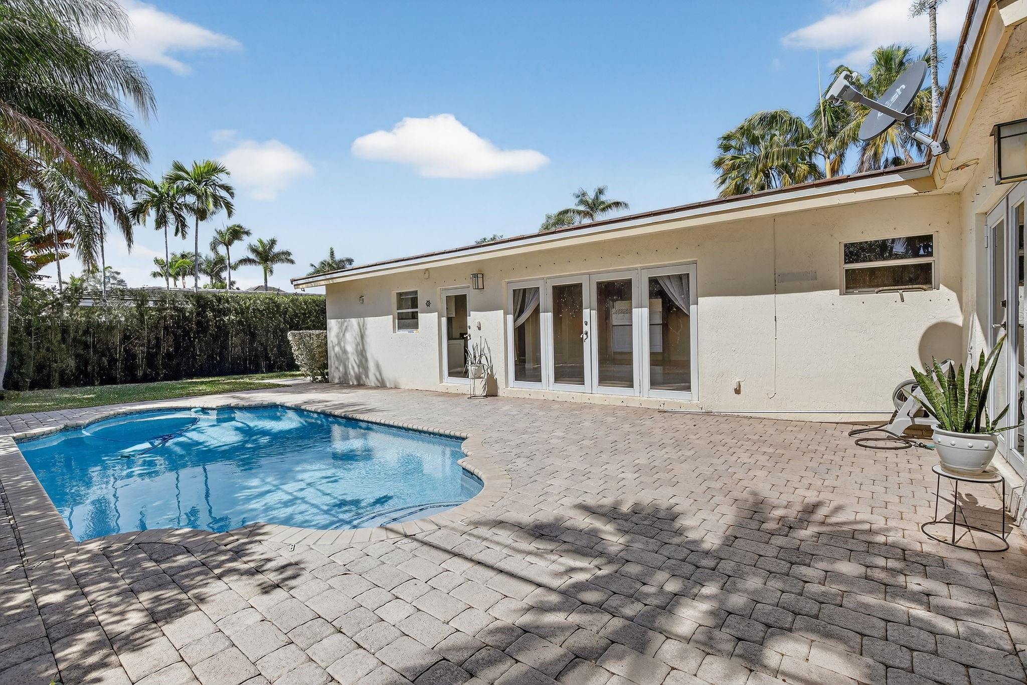 2808 NE 22nd Fort Lauderdale, FL 33305