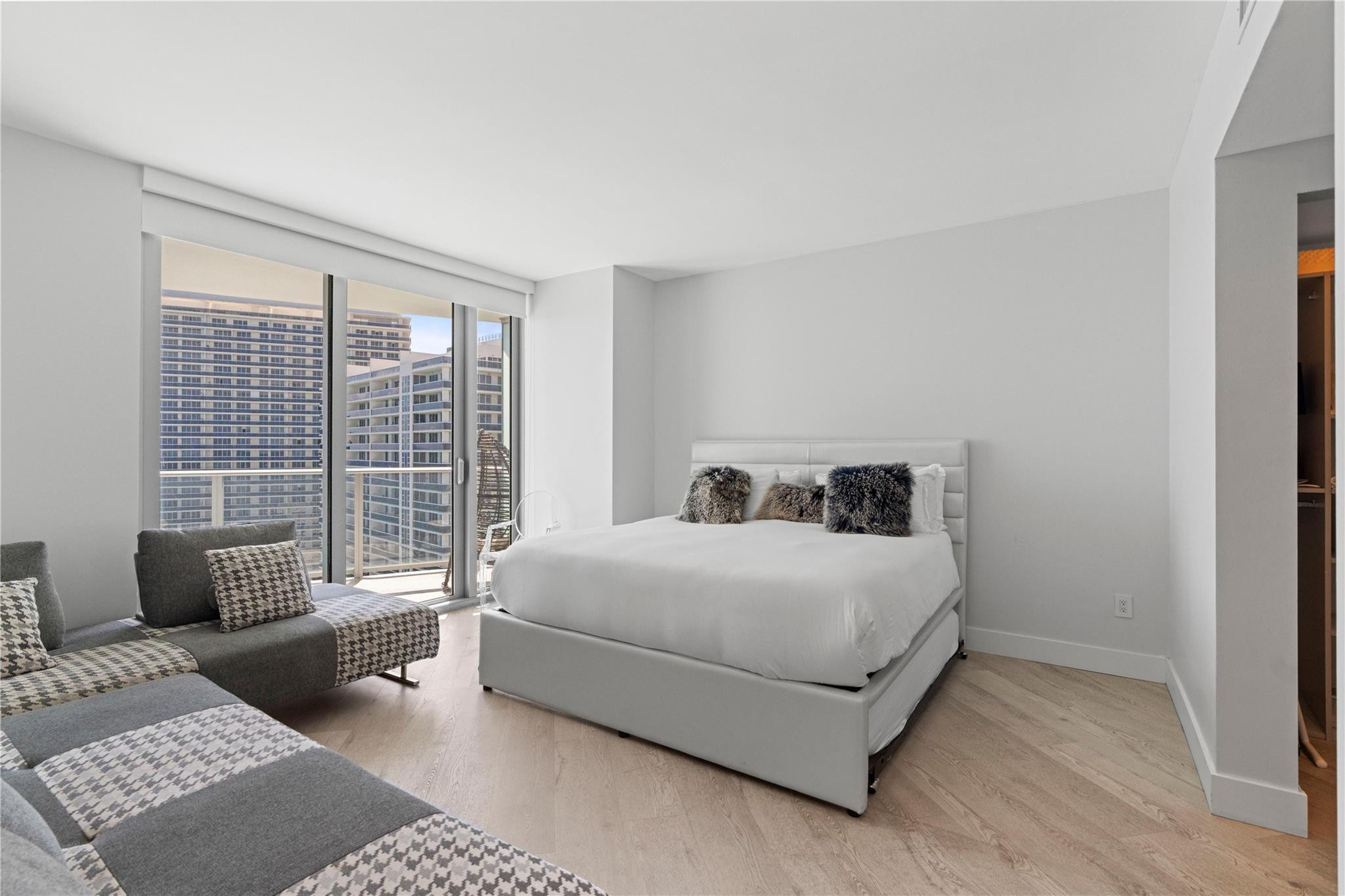 4111 S Ocean #3501,3502 Hollywood, FL 33019