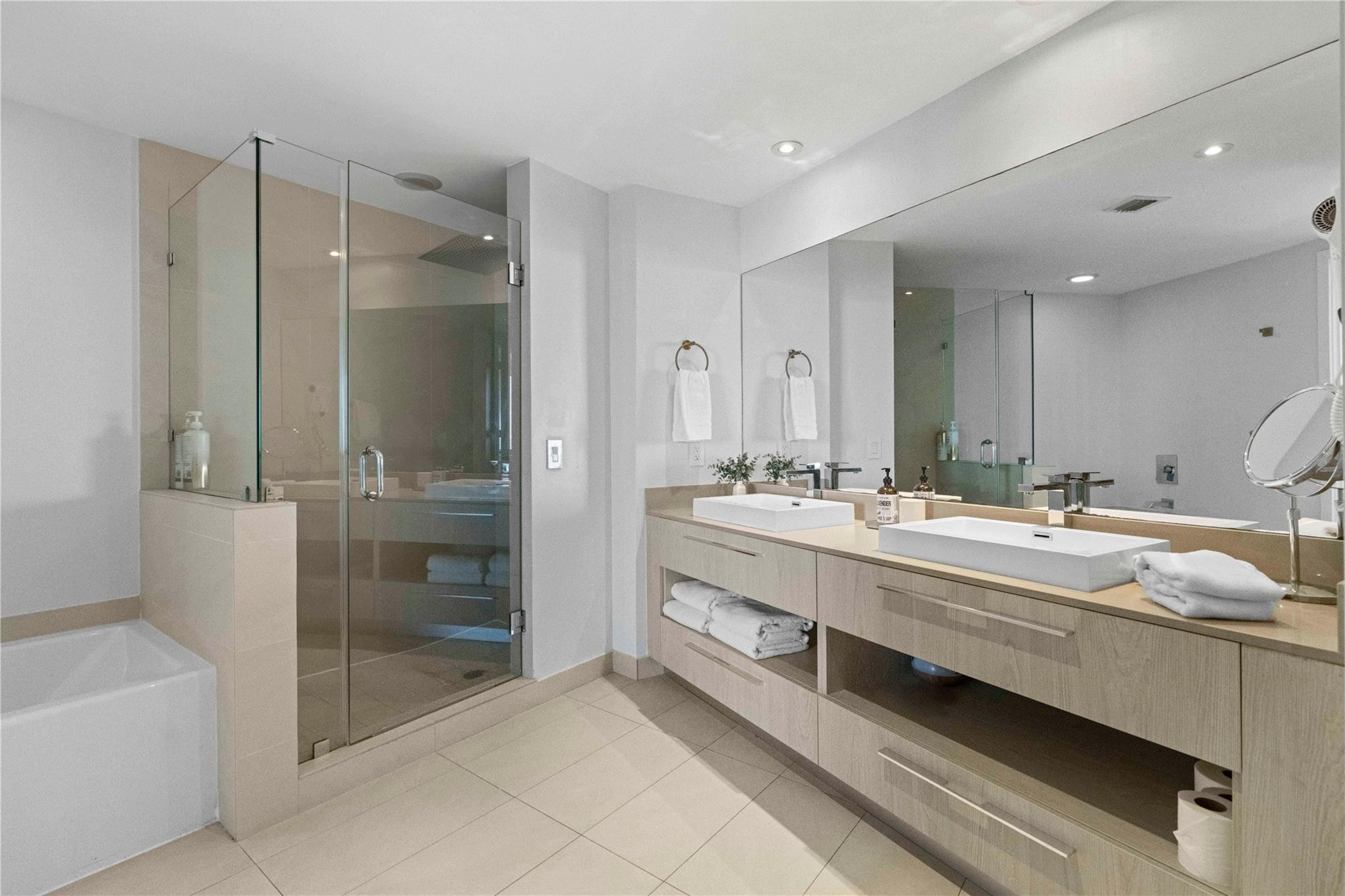 4111 S Ocean #3501,3502 Hollywood, FL 33019