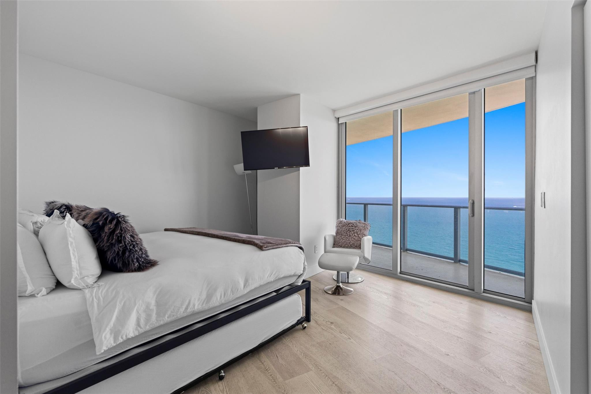 4111 S Ocean #3501,3502 Hollywood, FL 33019