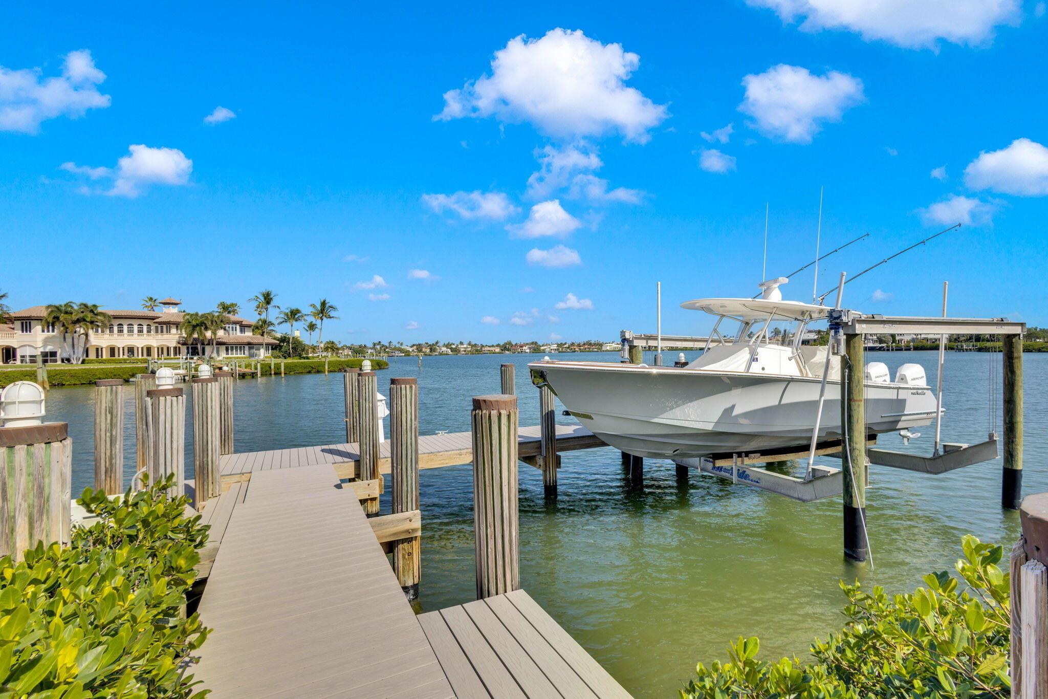 6996 SE Harbor Cir Stuart, FL 34996 6996 SE Harbor Cir Stuart, FL 34996