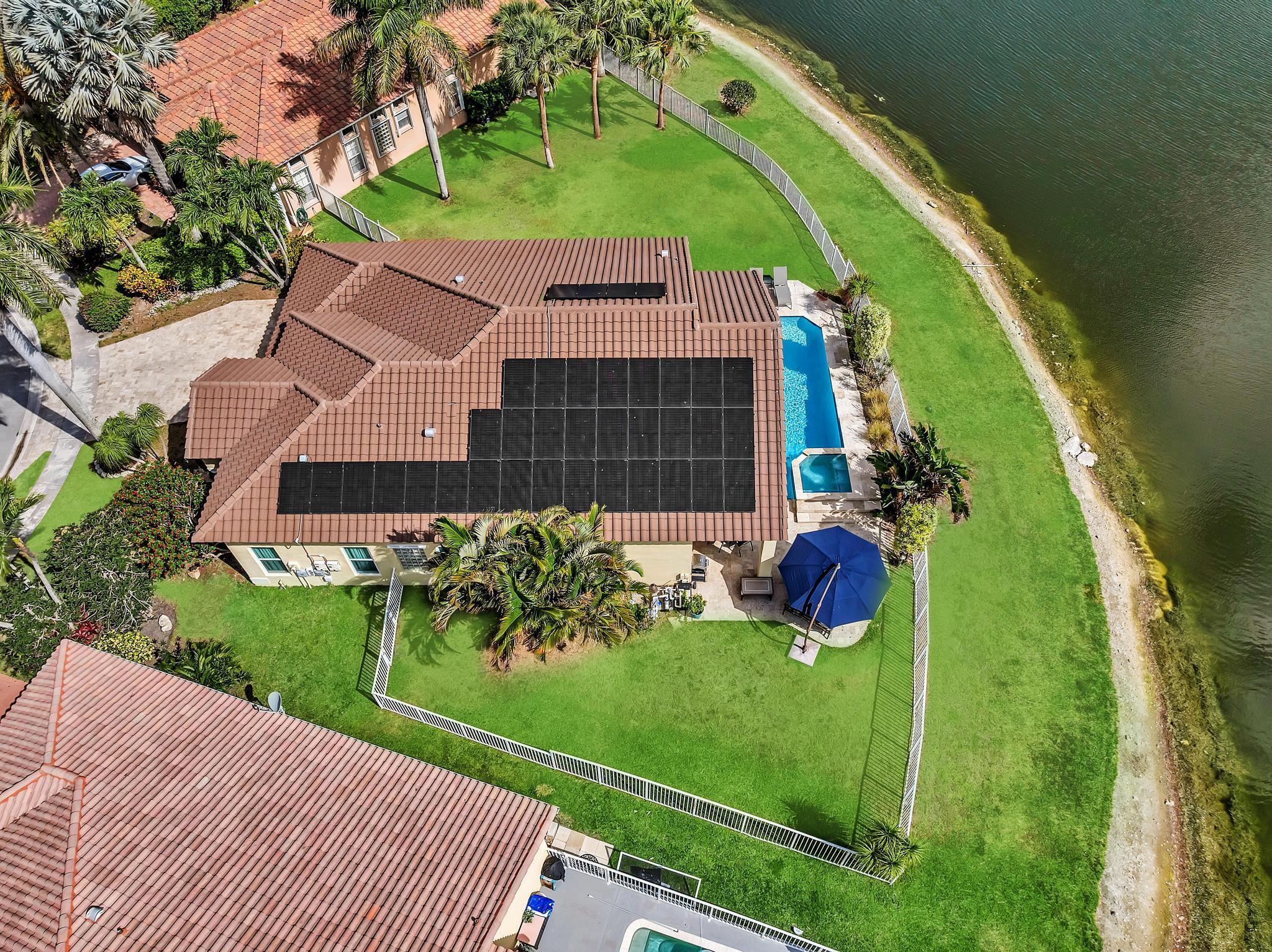 19323 King Palm Ct