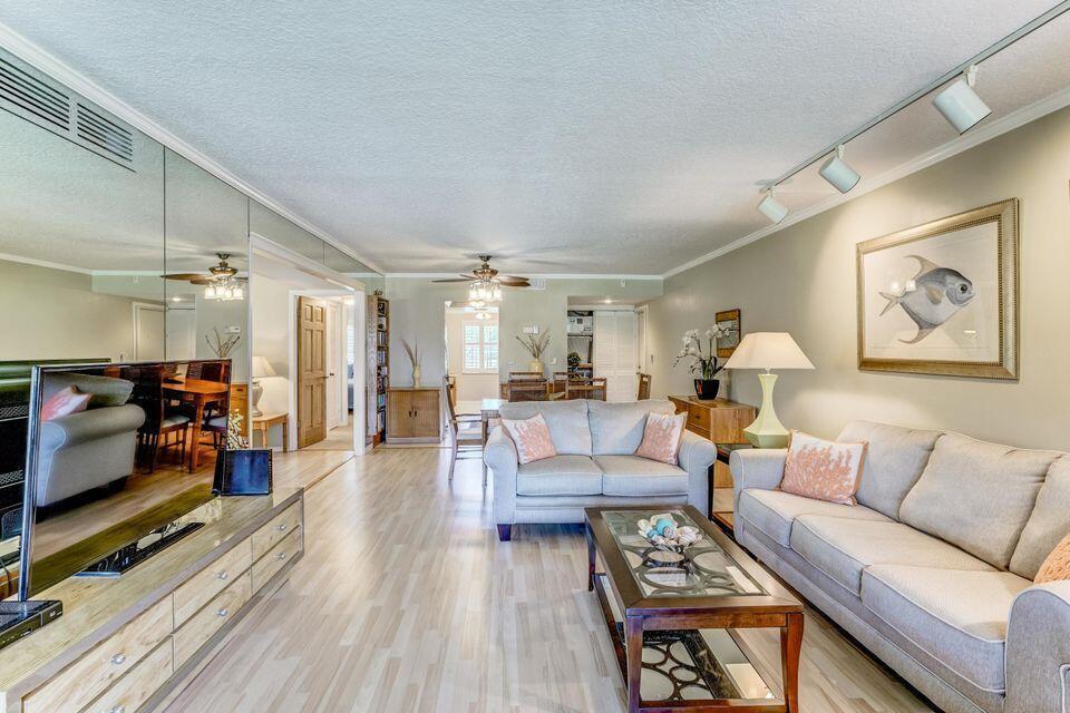 1160 Sugar Sands Blvd #403 1st Fl,Singer Island, FL 33404