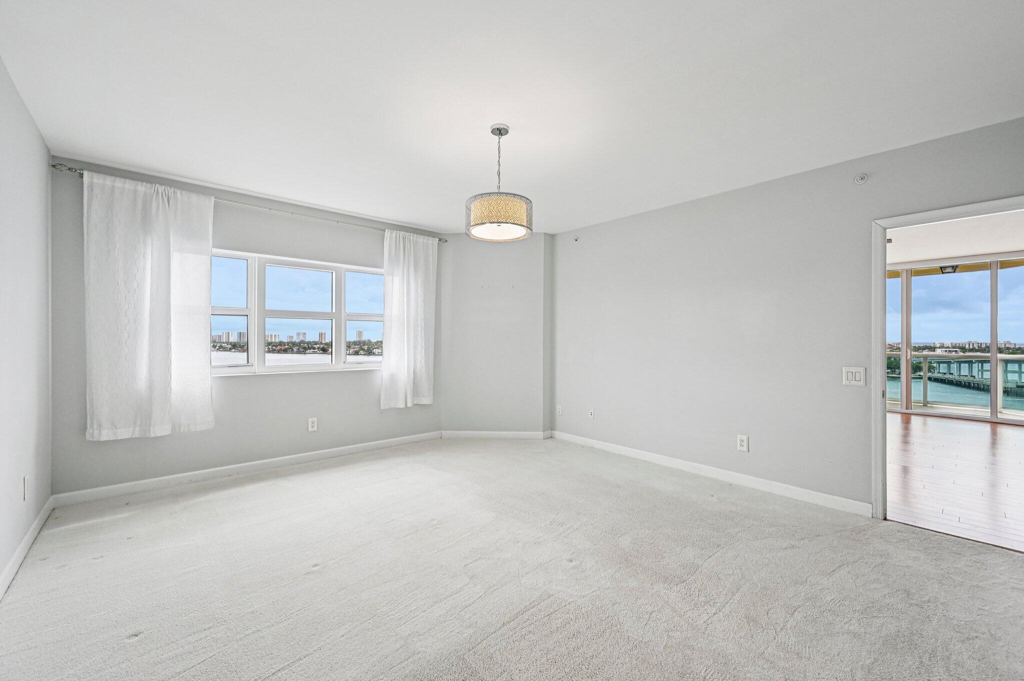 2650 Lake Shr Dr #1006 Riviera Beach, FL 33404